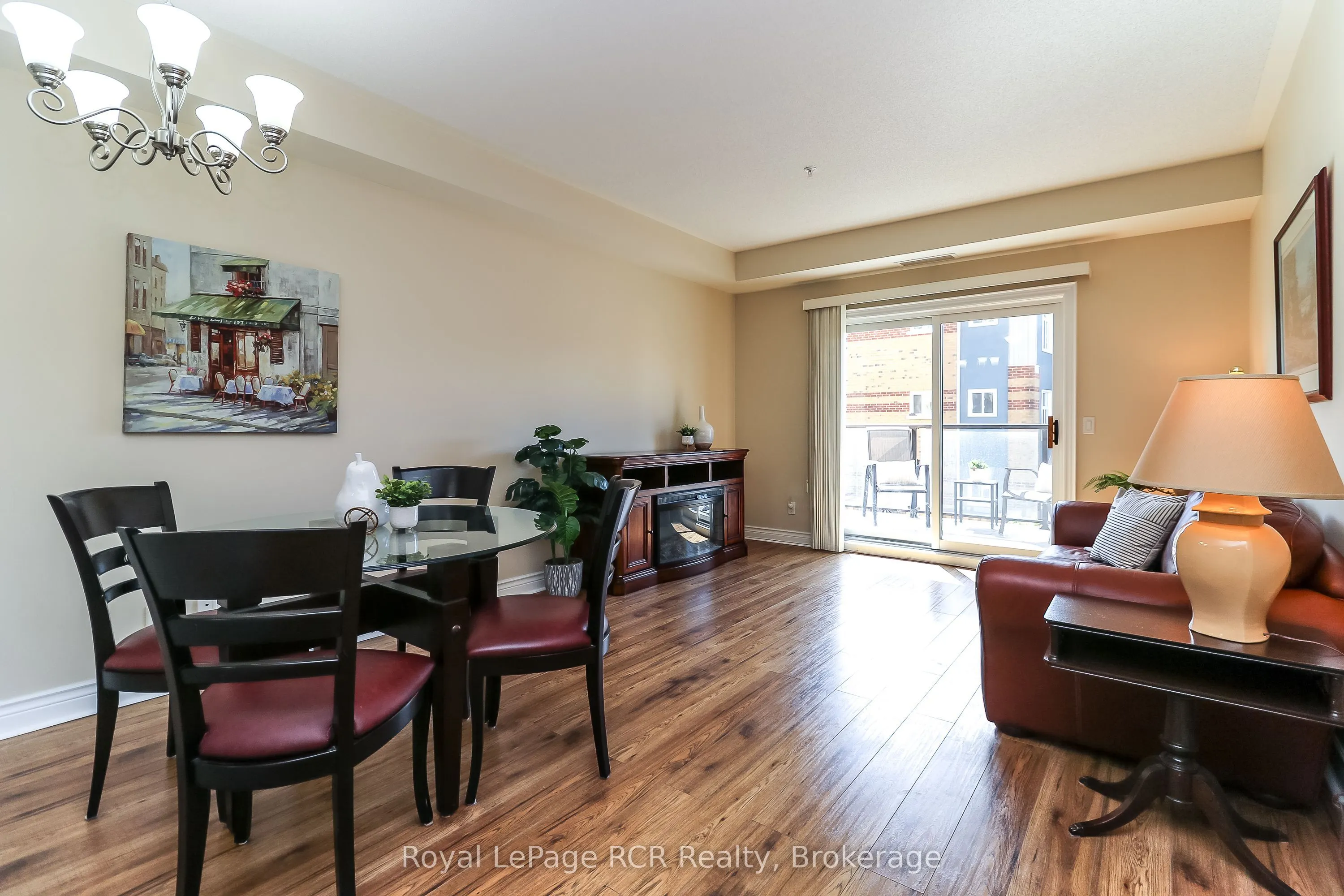 91 RAGLAN Street, #215