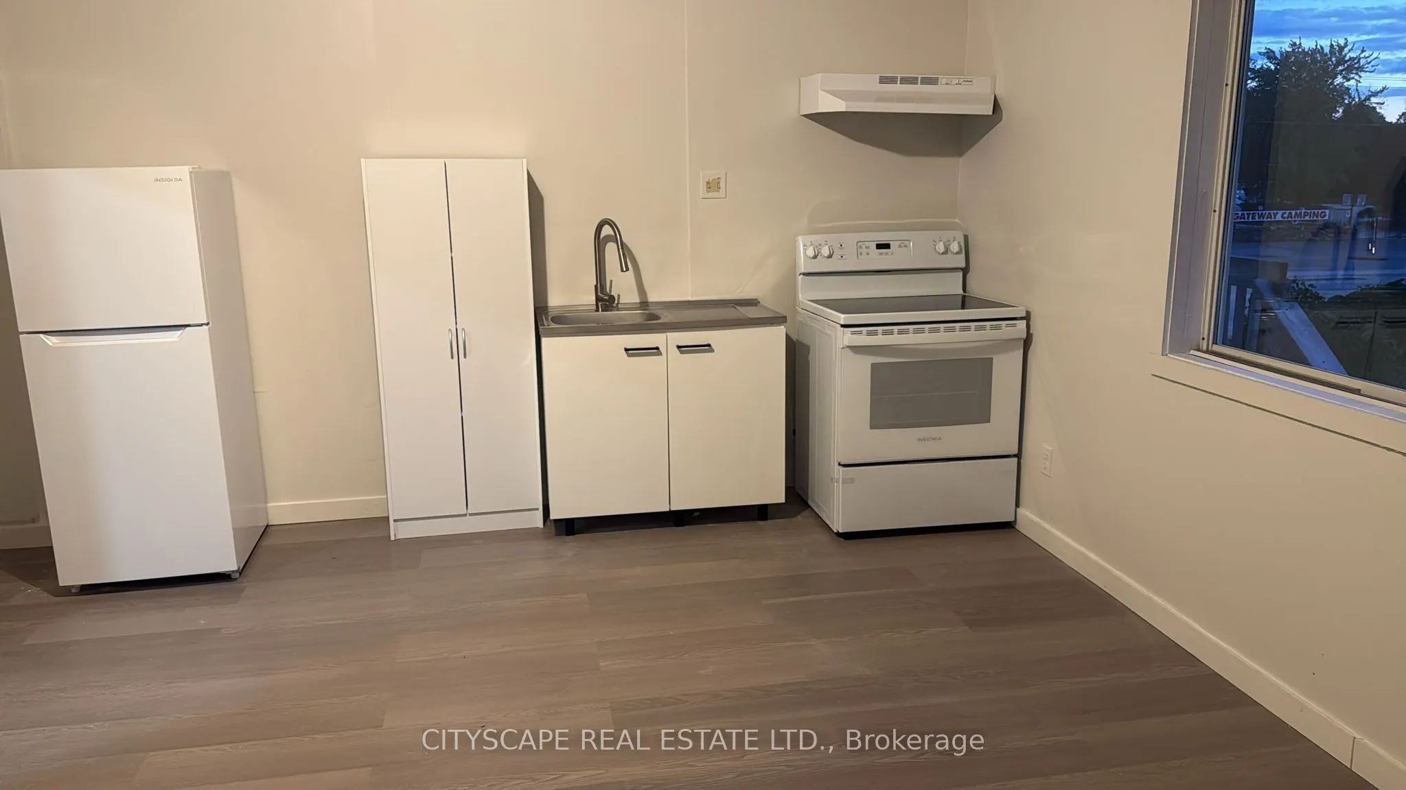 207 Main Street, #Studio 2
