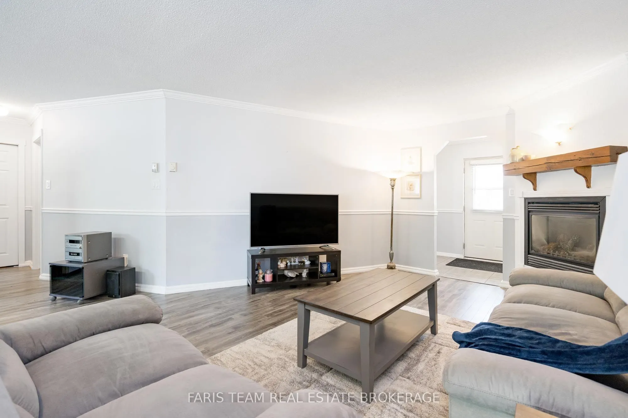 891 River Road W, #5