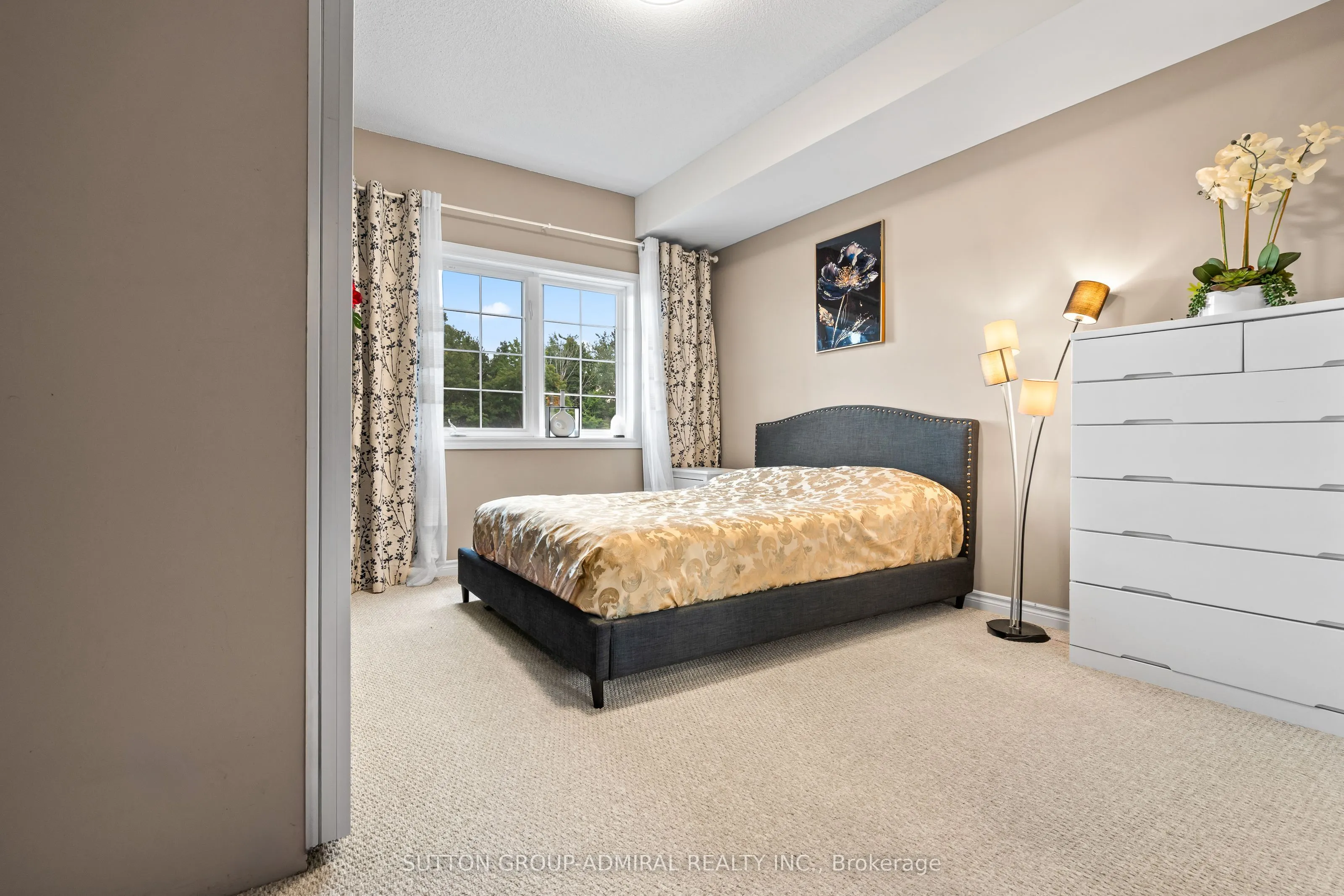 7 Greenwich Street, #303