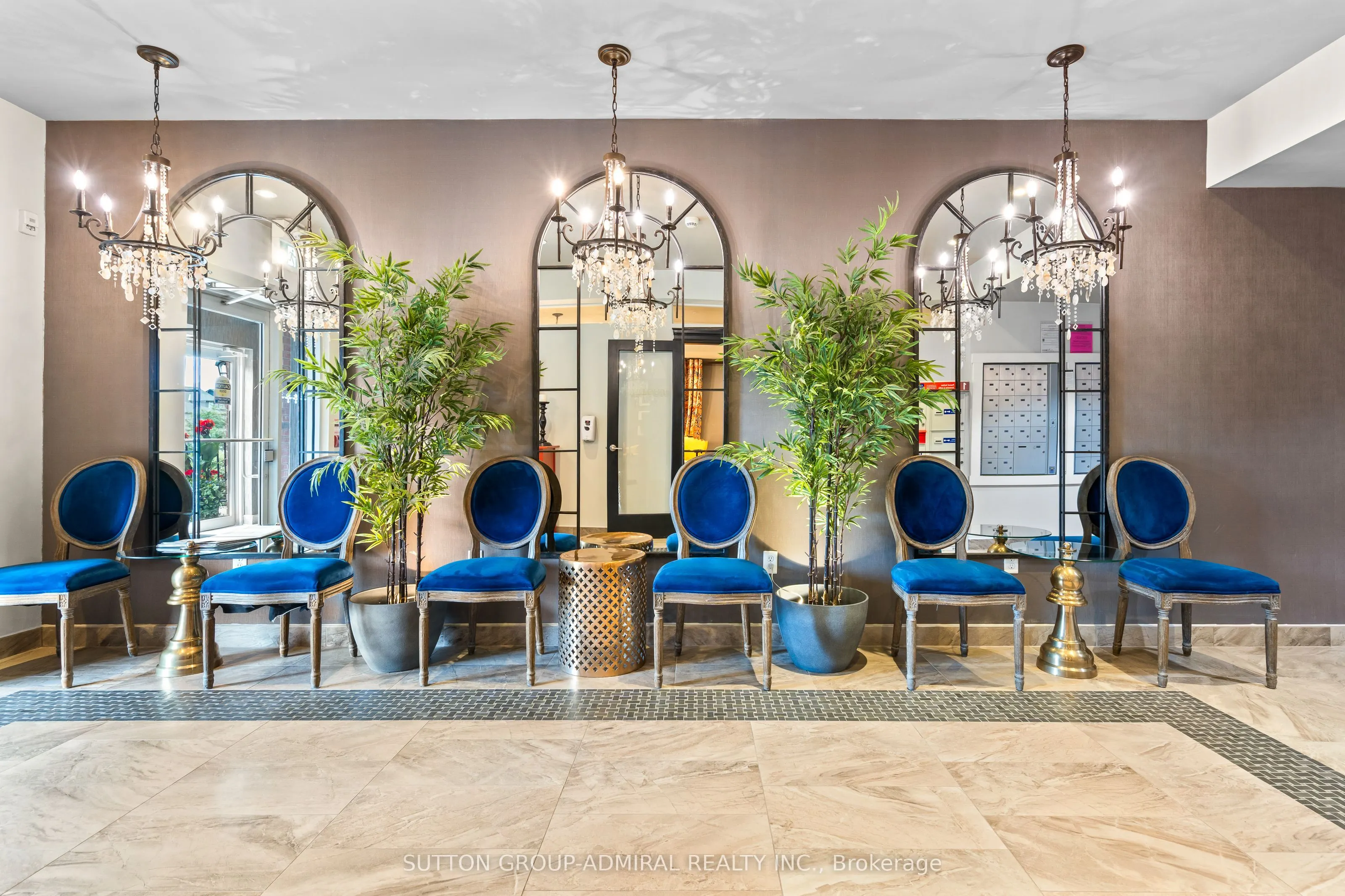 7 Greenwich Street, #303