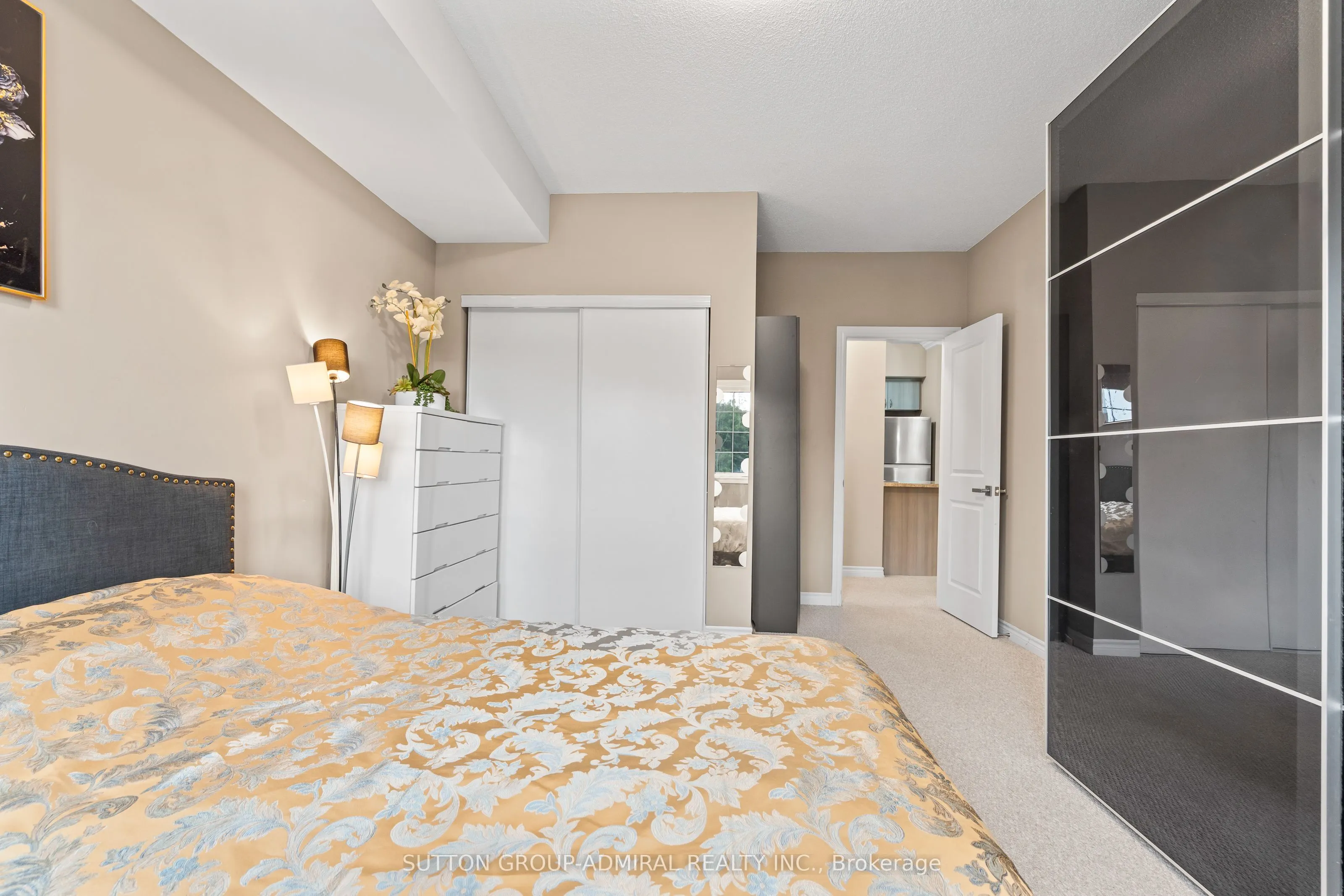 7 Greenwich Street, #303