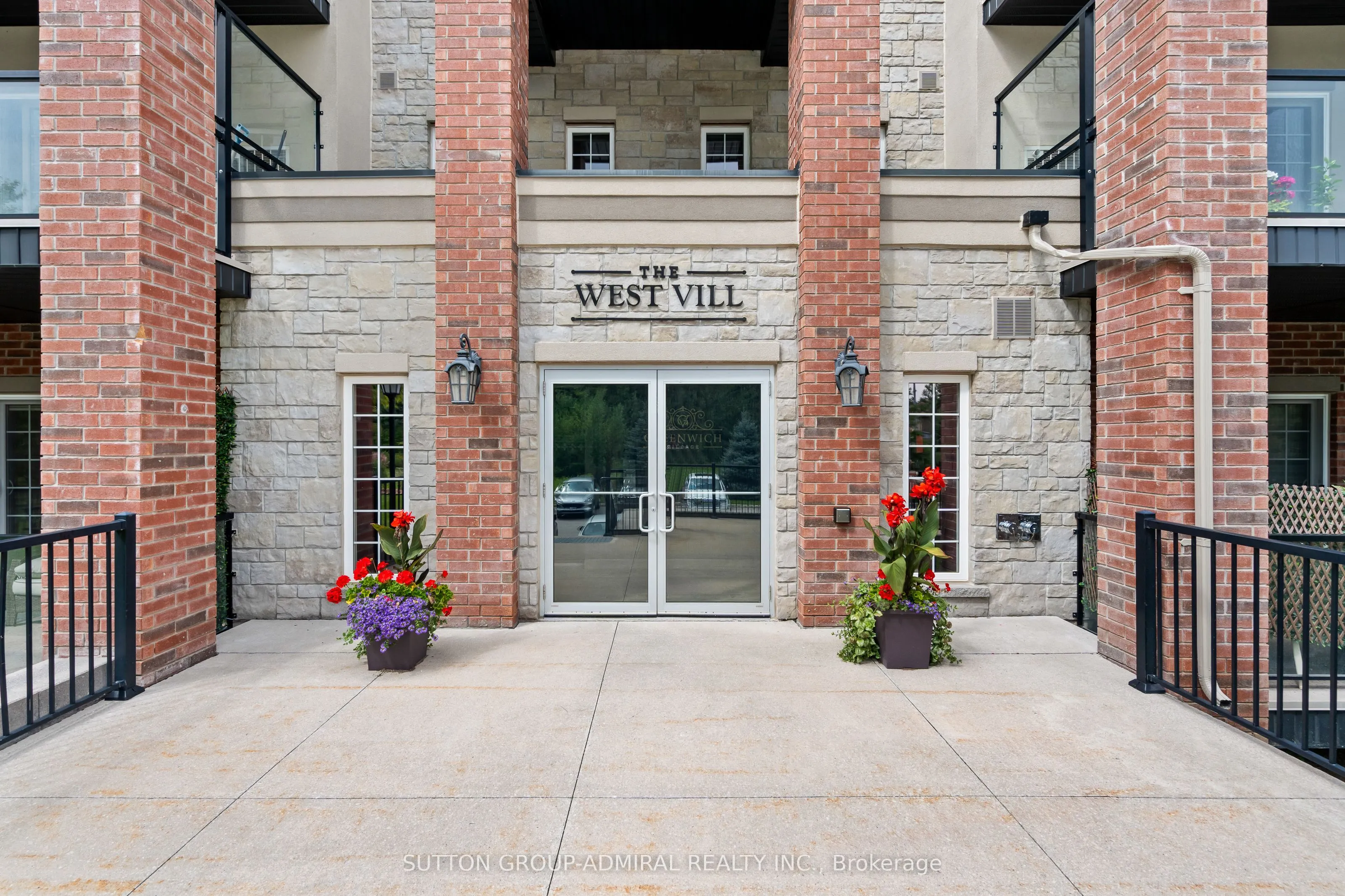 7 Greenwich Street, #303
