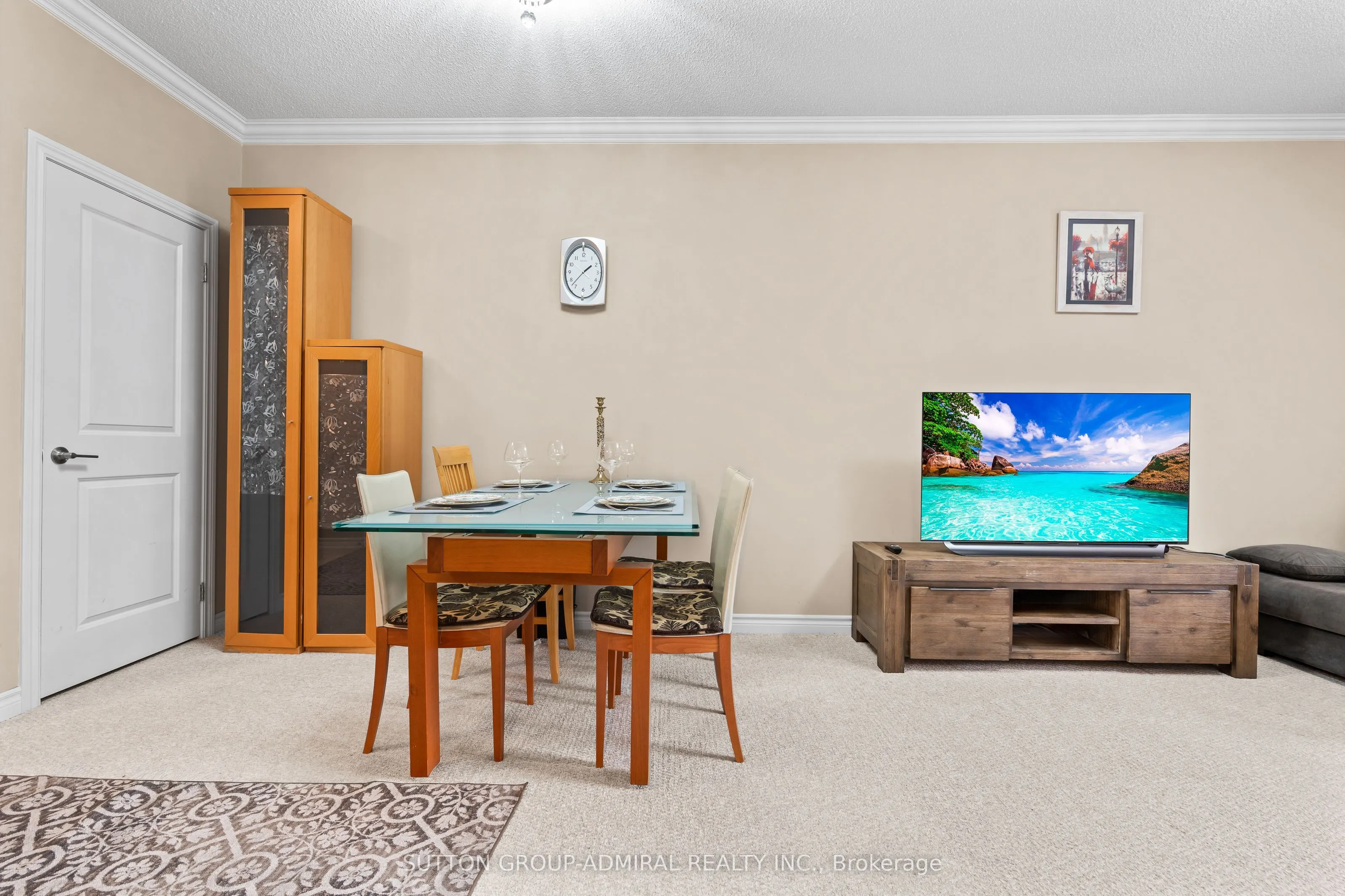 7 Greenwich Street, #303