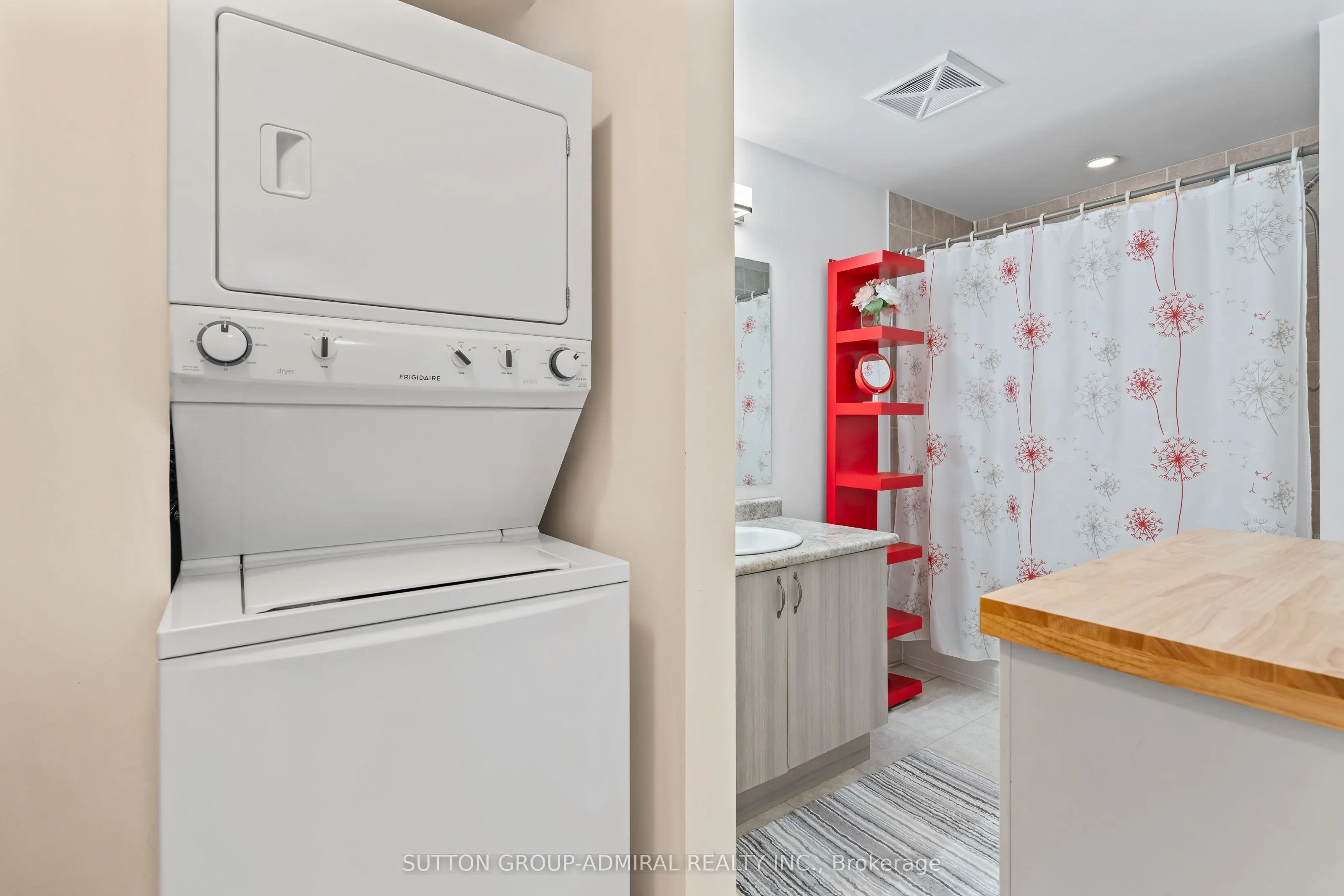 7 Greenwich Street, #303