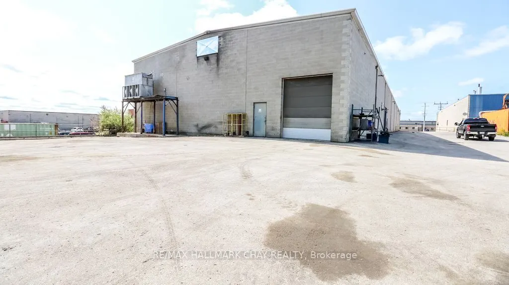 705 Bayview Drive