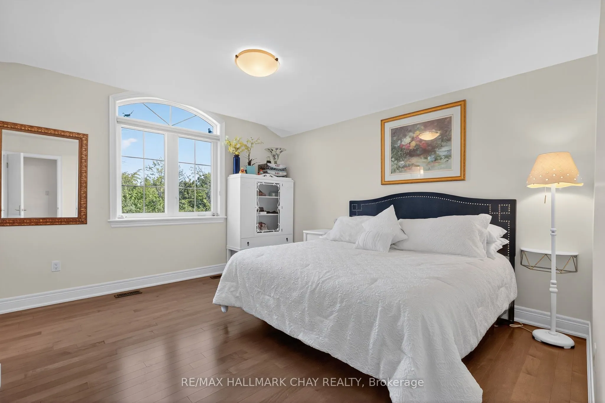 147 Victoria Crescent