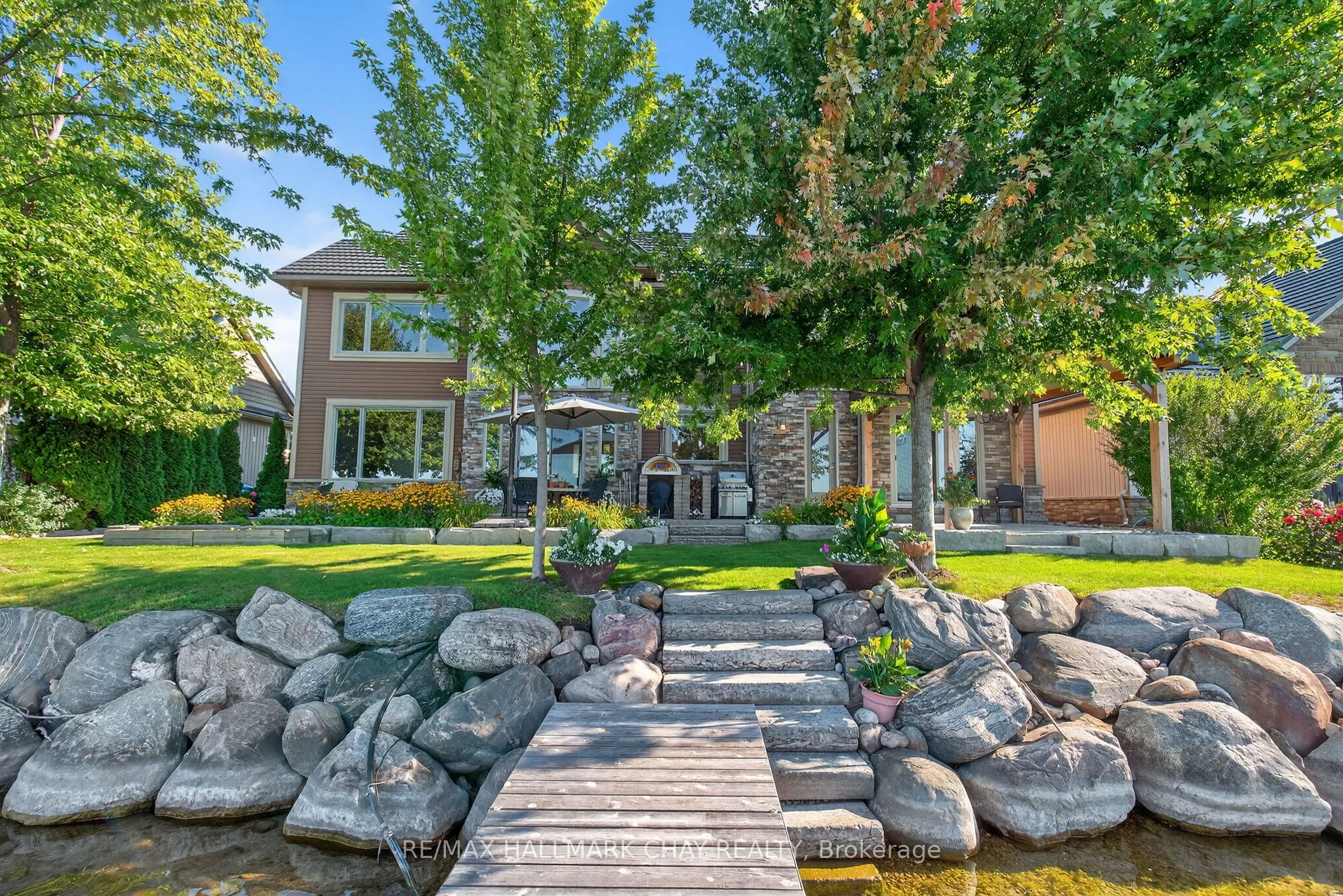 147 Victoria Crescent