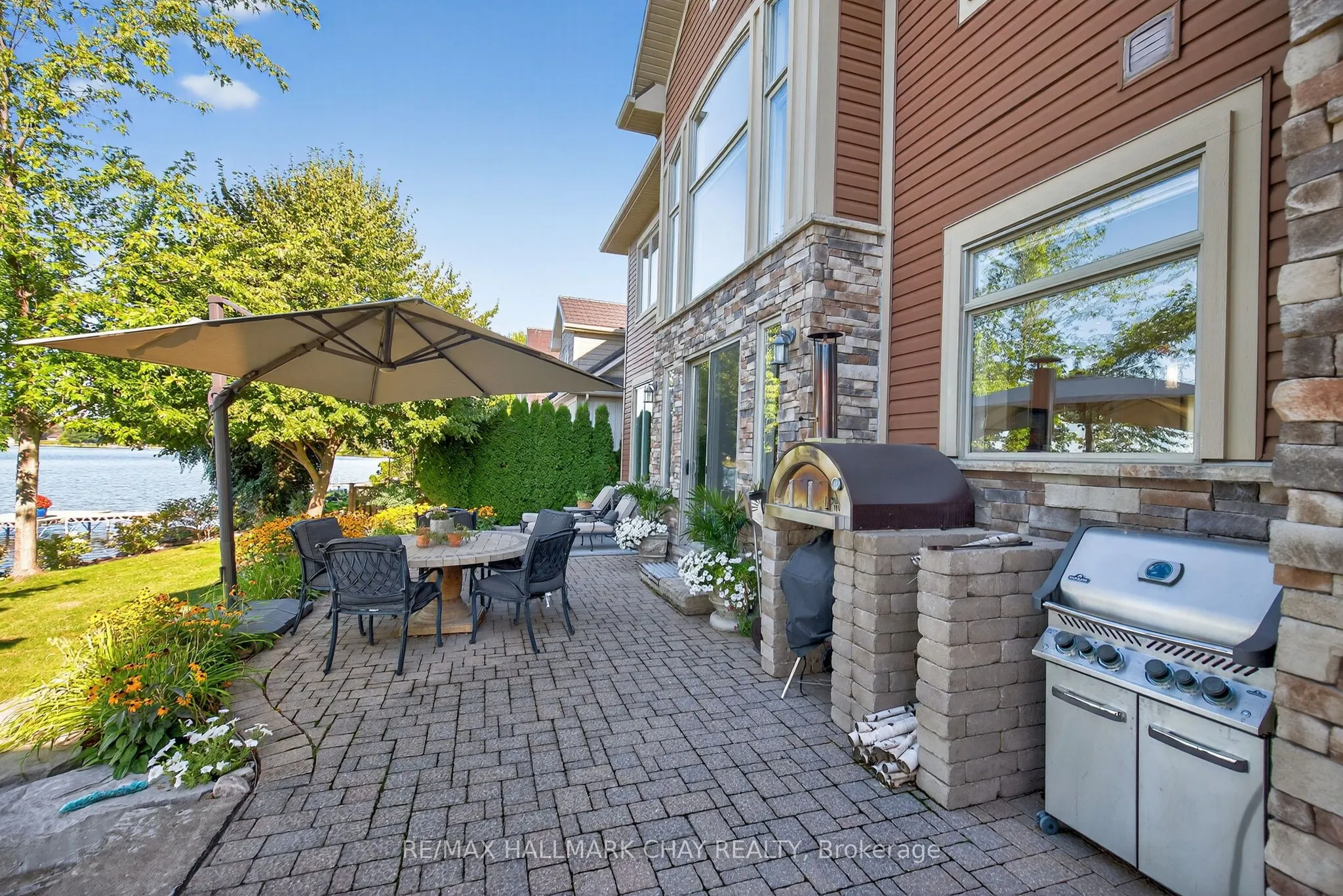 147 Victoria Crescent