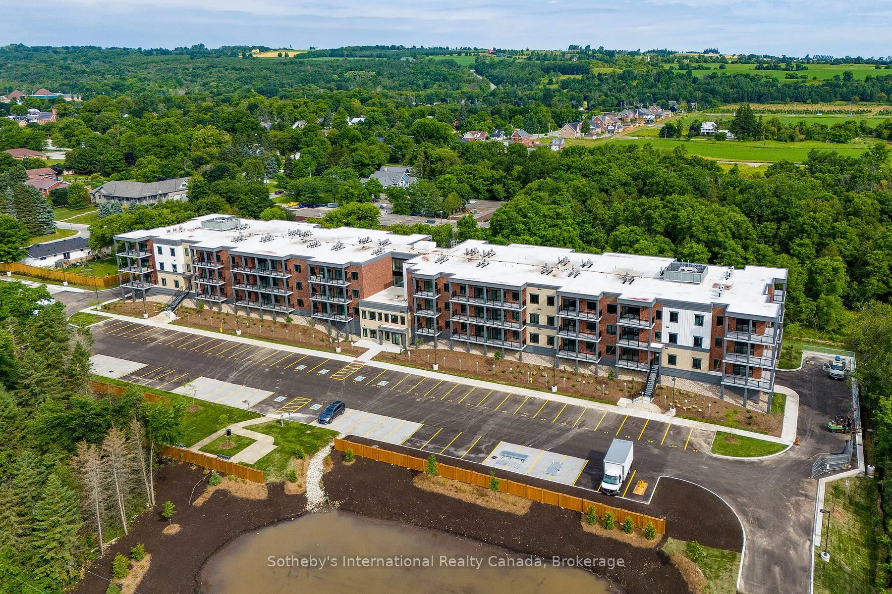 121 MARY Street, #221