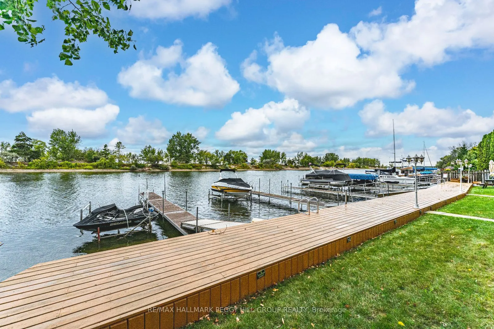 194 River Road E, #3B