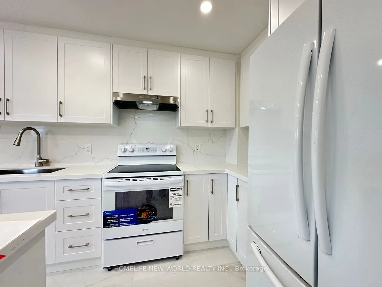 28 Lougheed Road