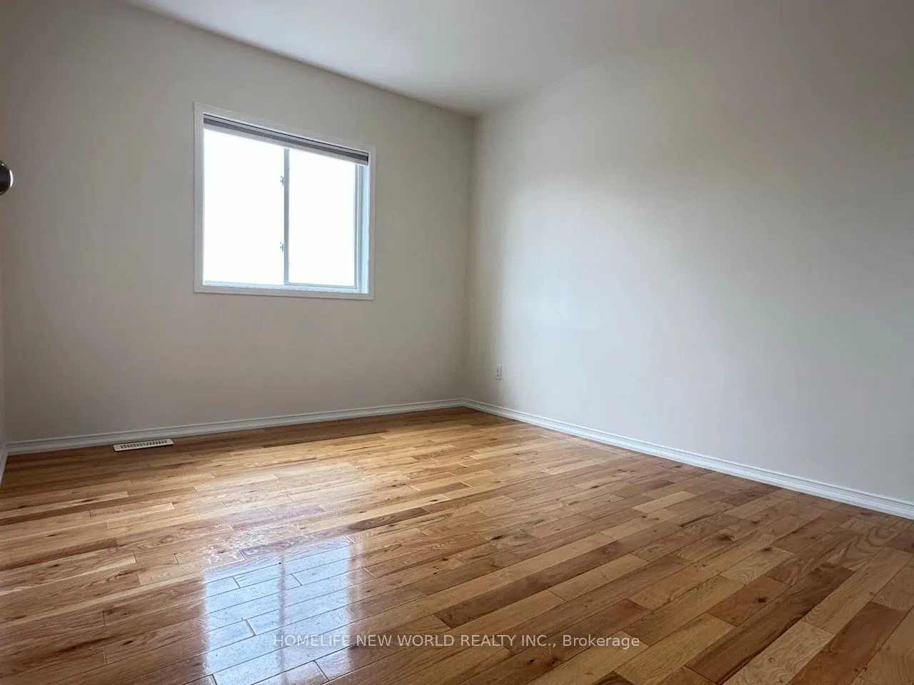 28 Lougheed Road