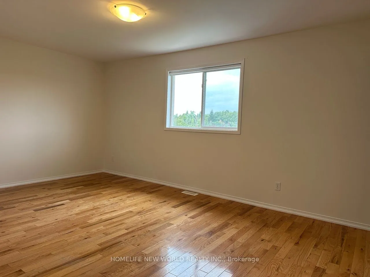 28 Lougheed Road