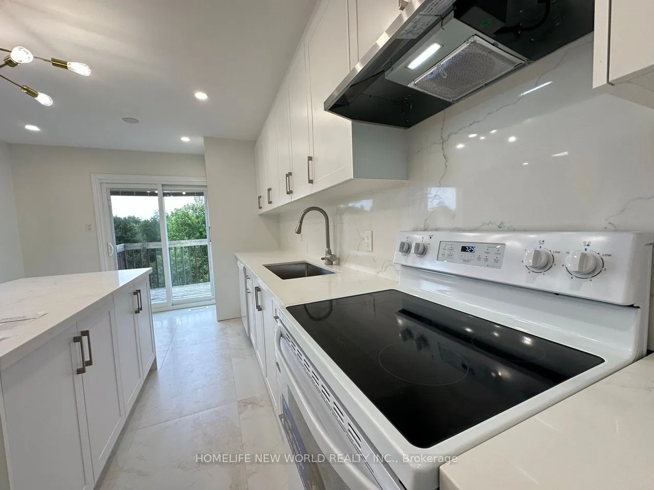 28 Lougheed Road