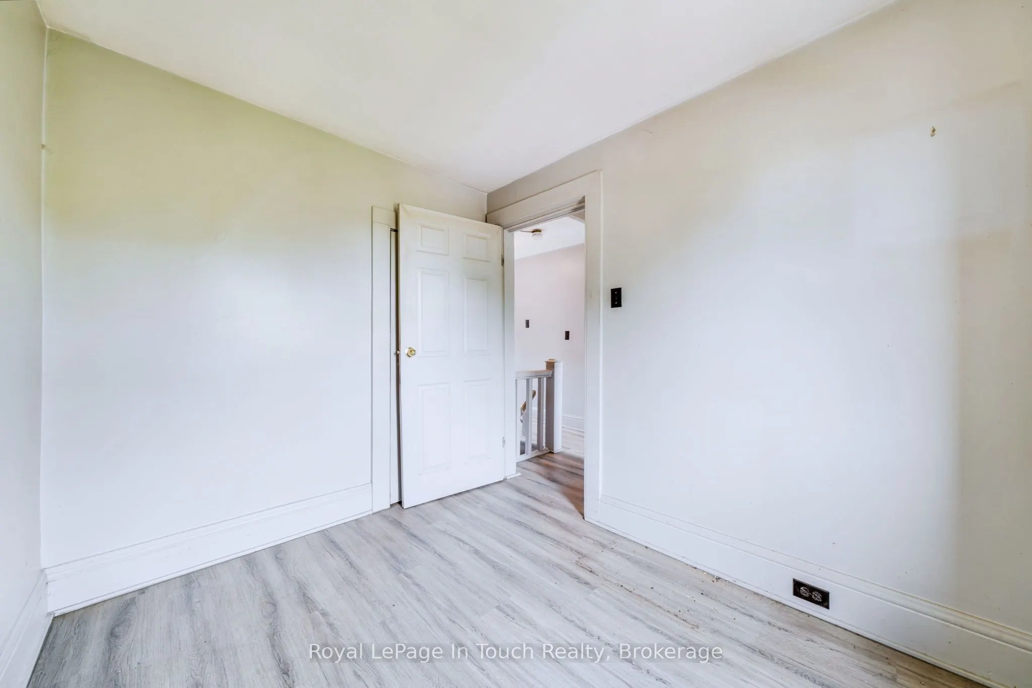 7 Robert Street W, #C
