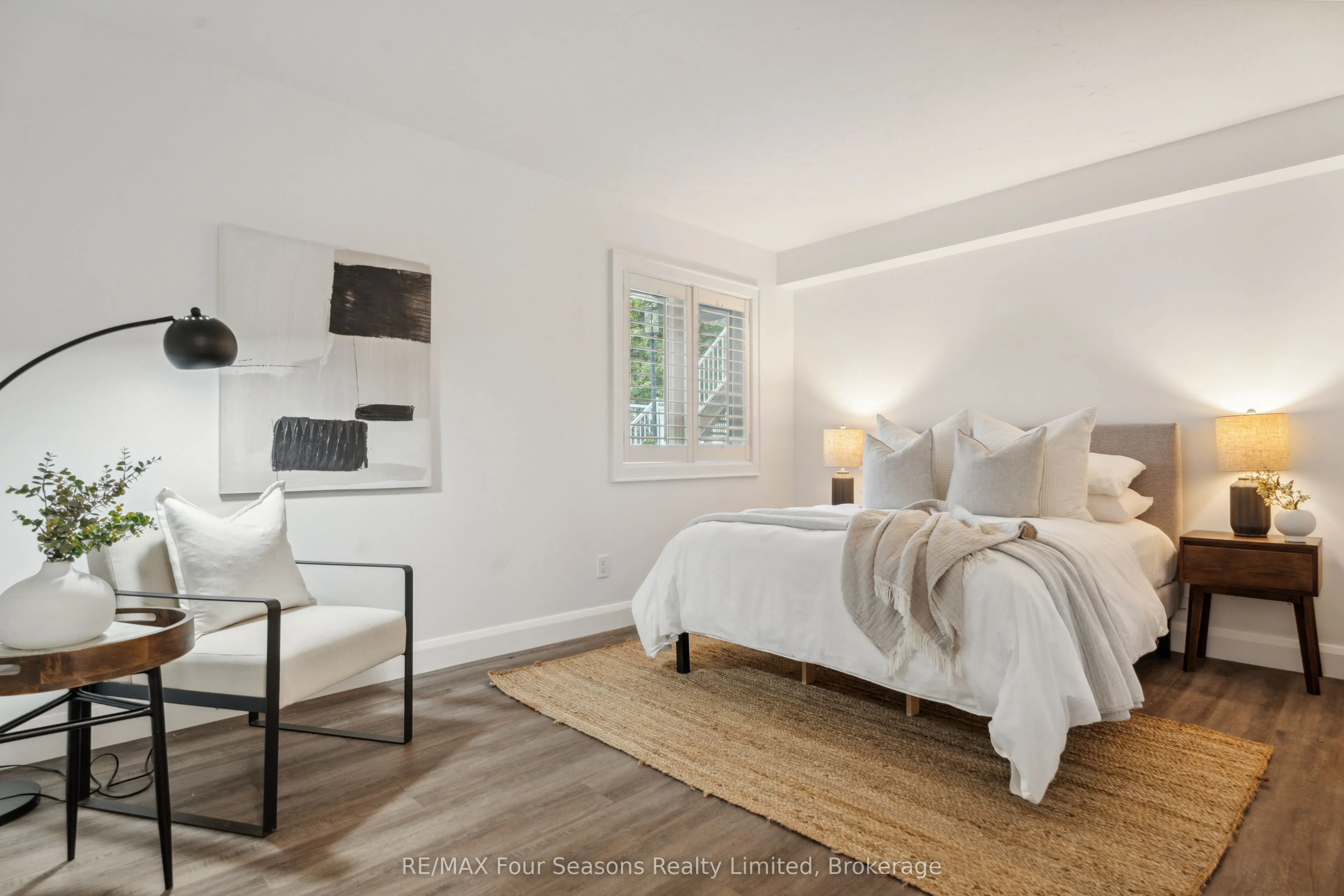 44 Trott Boulevard, #7
