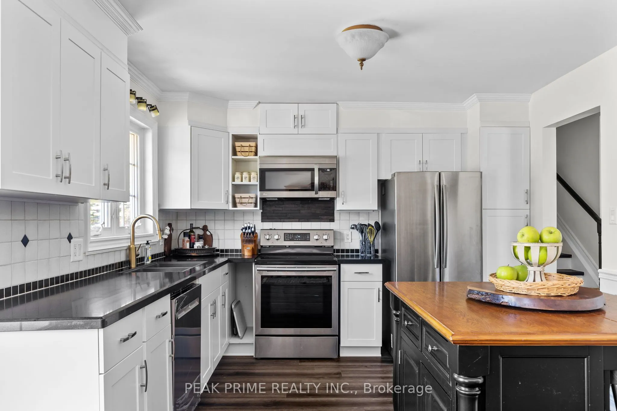 5502 SUNNIDALE TOSORONTIO TOWNLINE