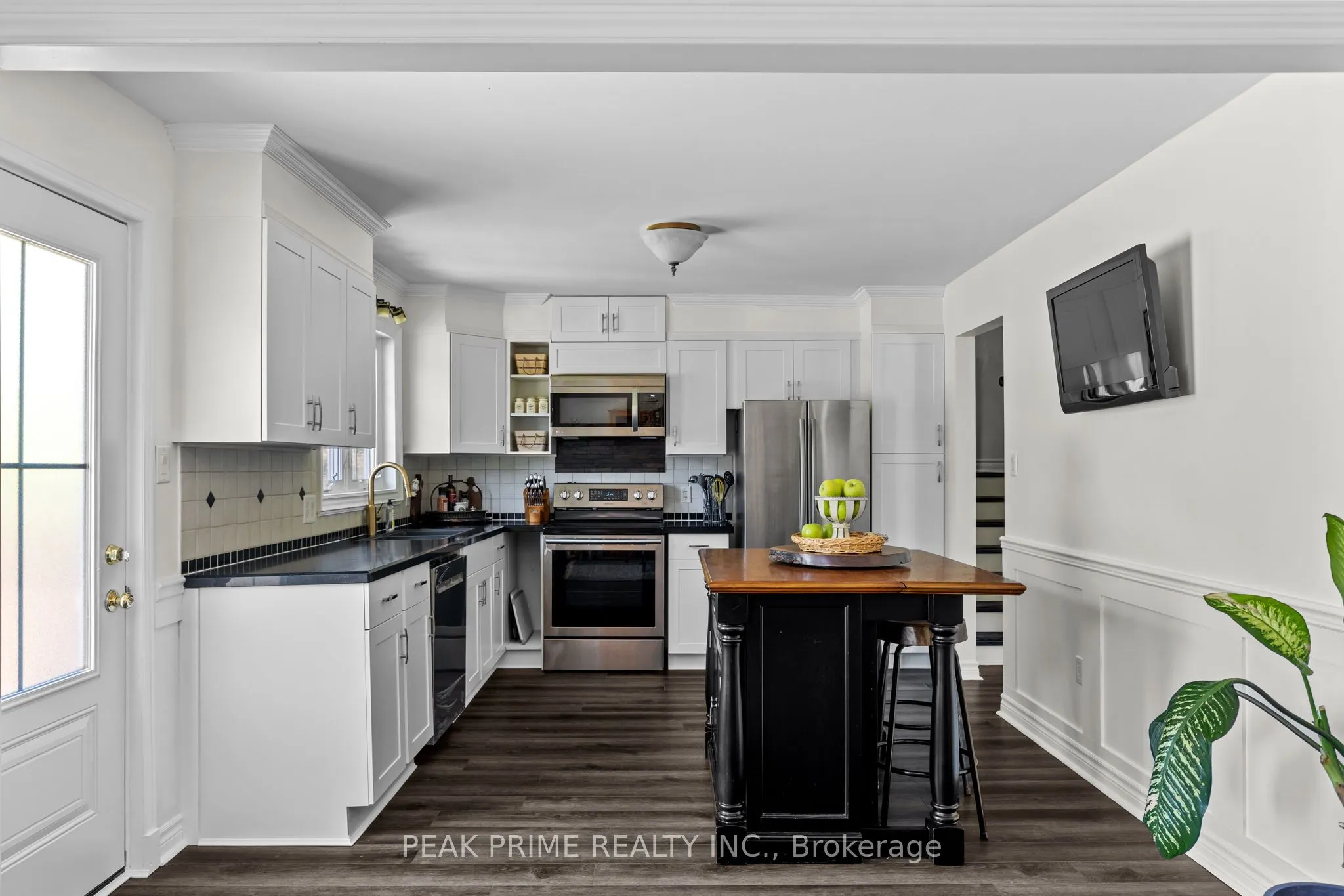 5502 SUNNIDALE TOSORONTIO TOWNLINE