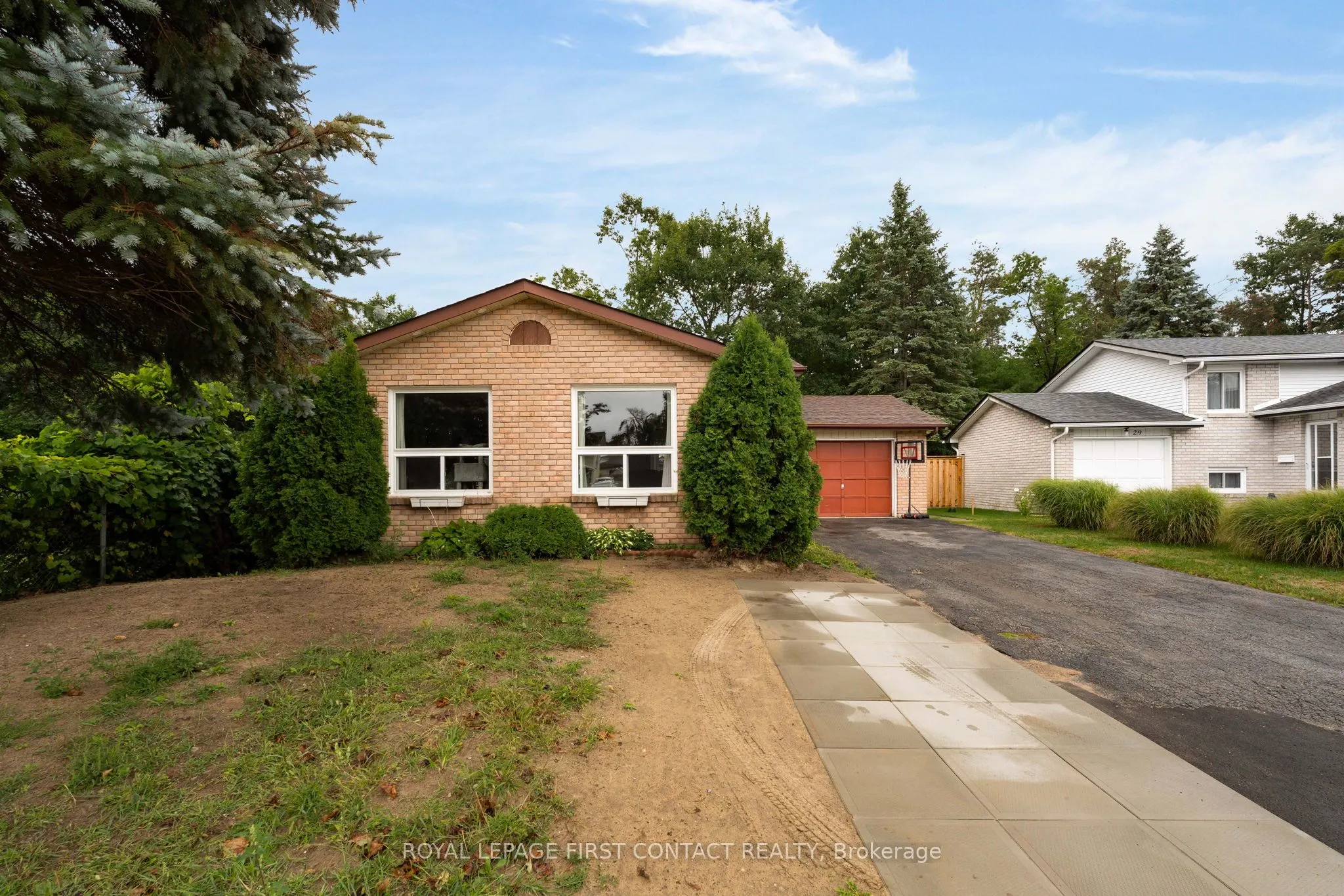 27 Austen Lane