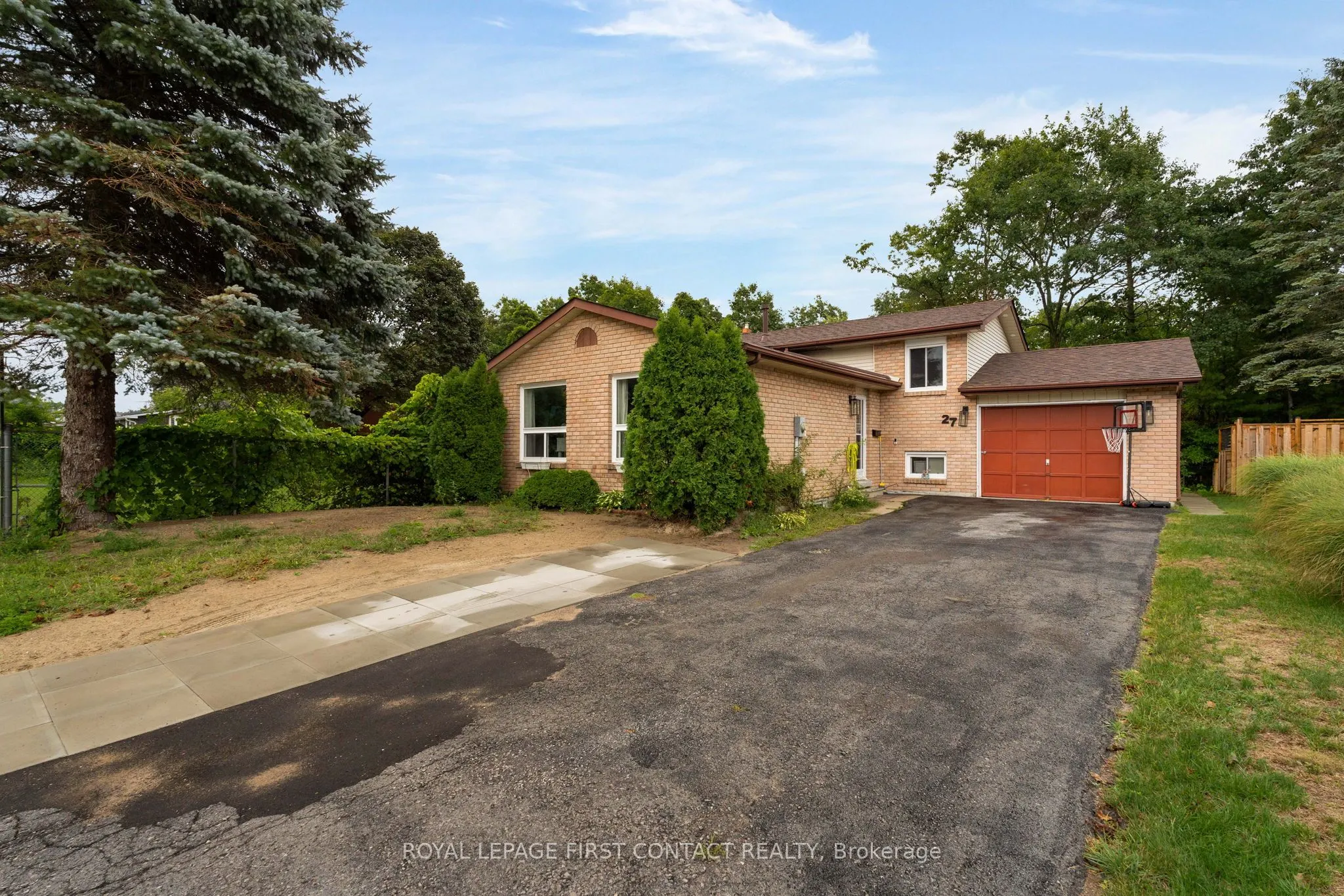 27 Austen Lane