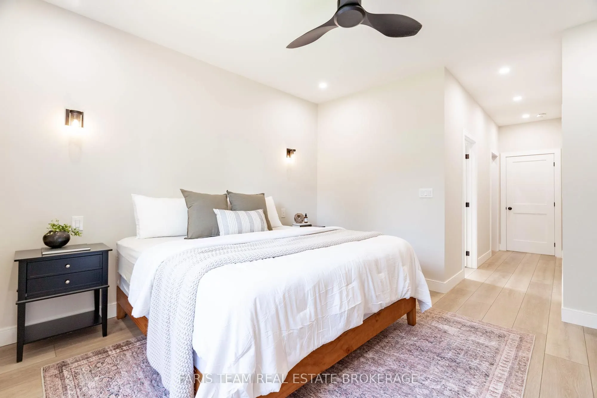 23 49th Street S