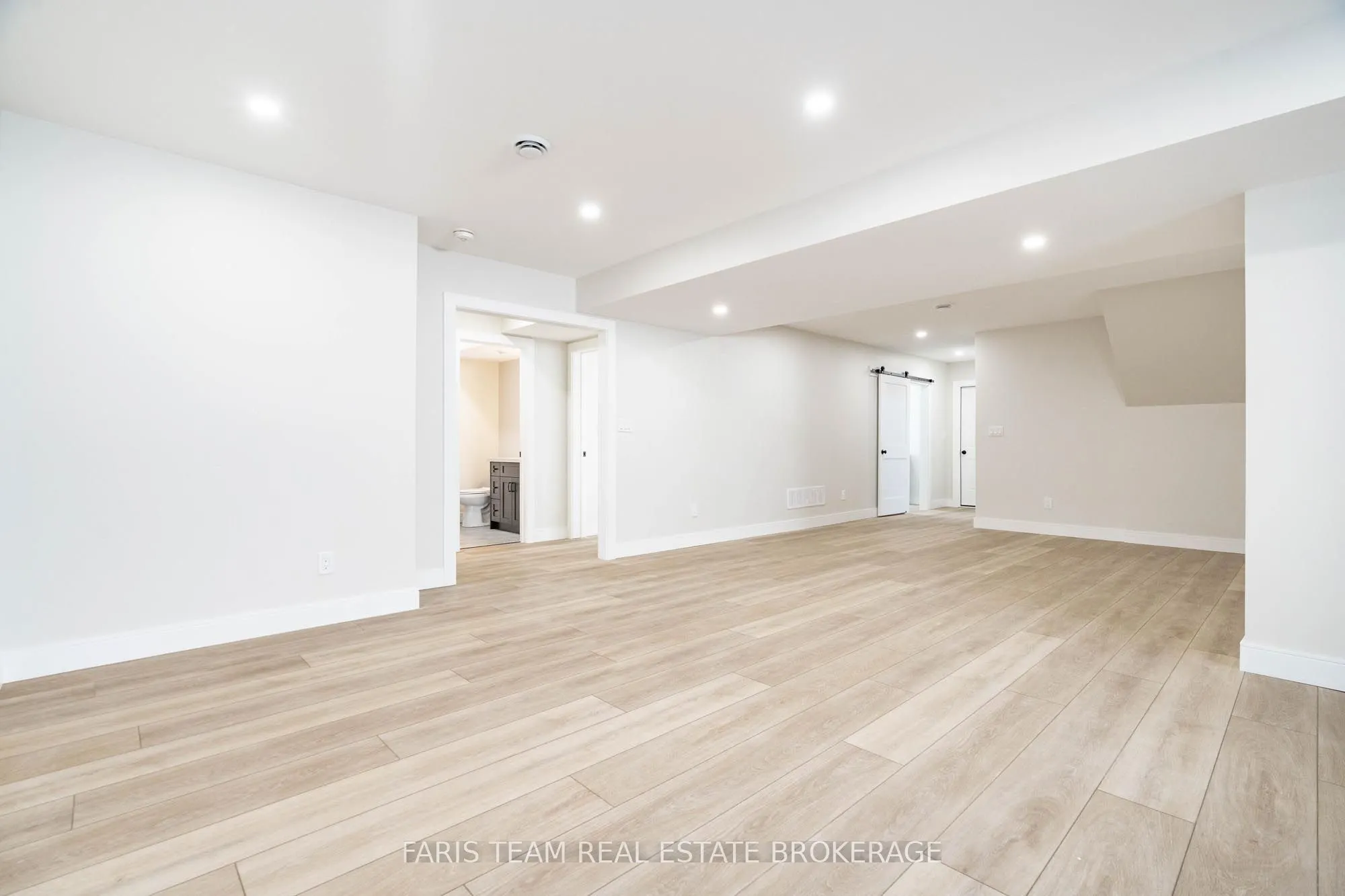 23 49th Street S