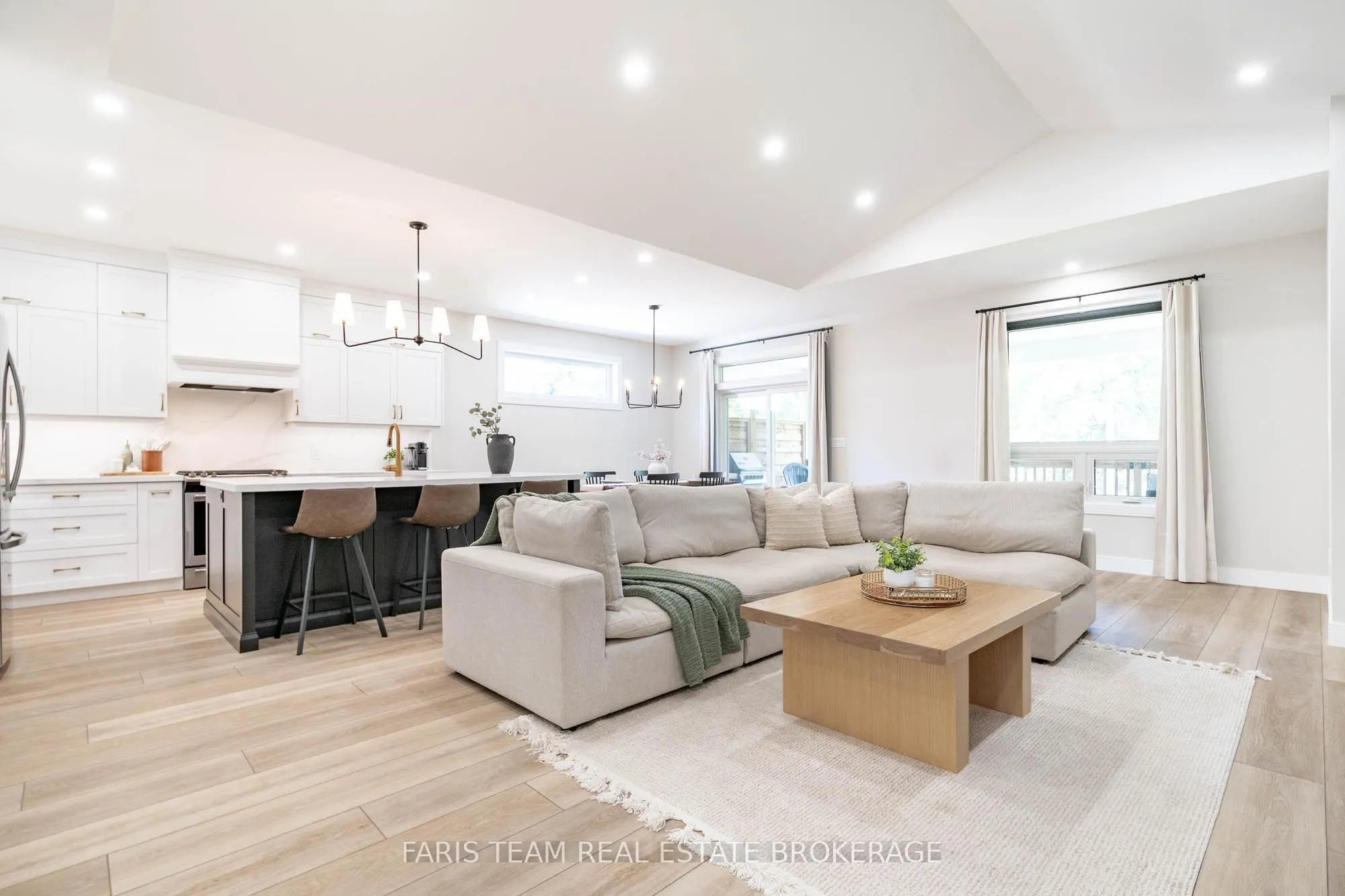 23 49th Street S