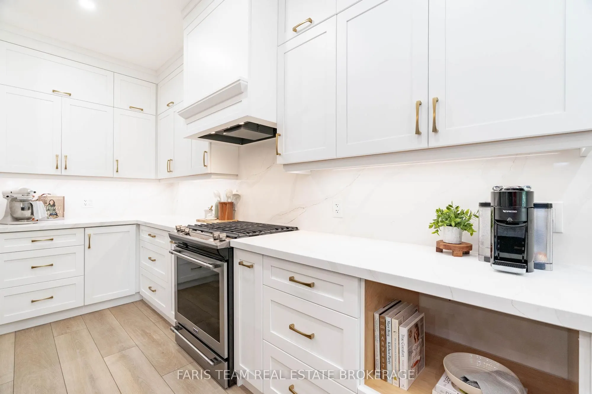 23 49th Street S