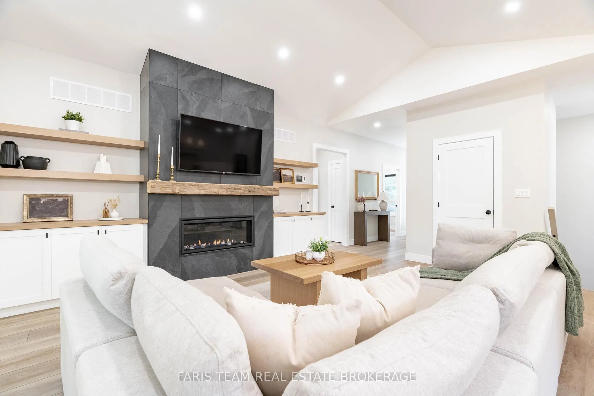 23 49th Street S