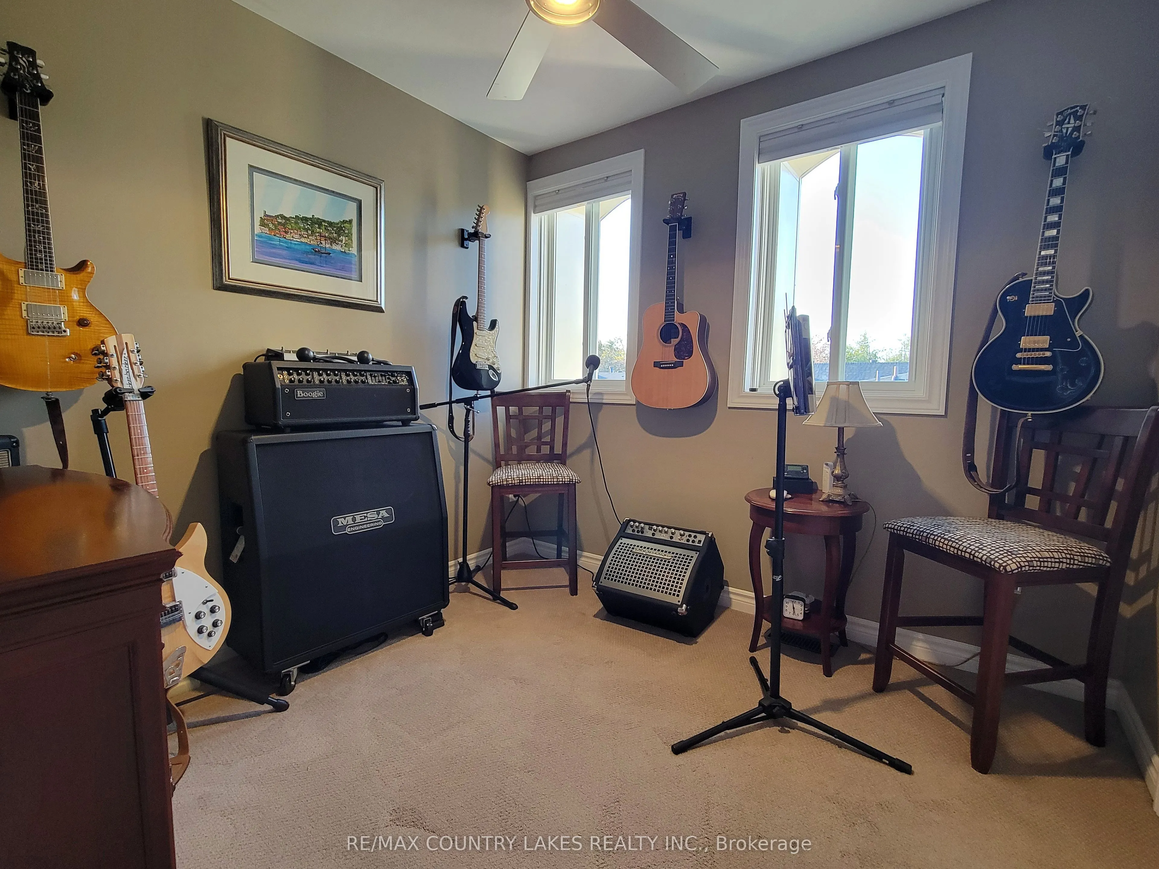 4 Paradise Boulevard, #11