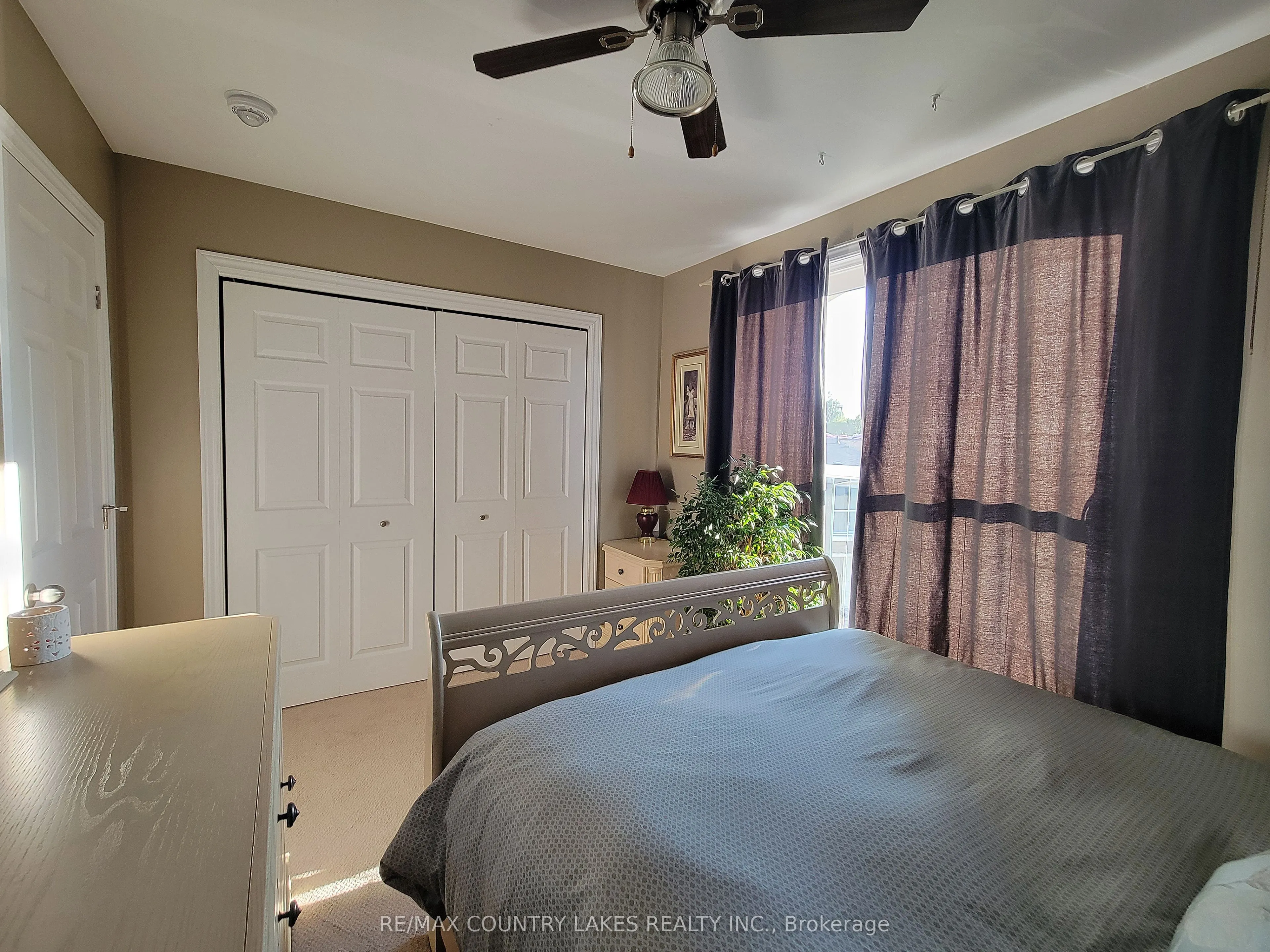 4 Paradise Boulevard, #11