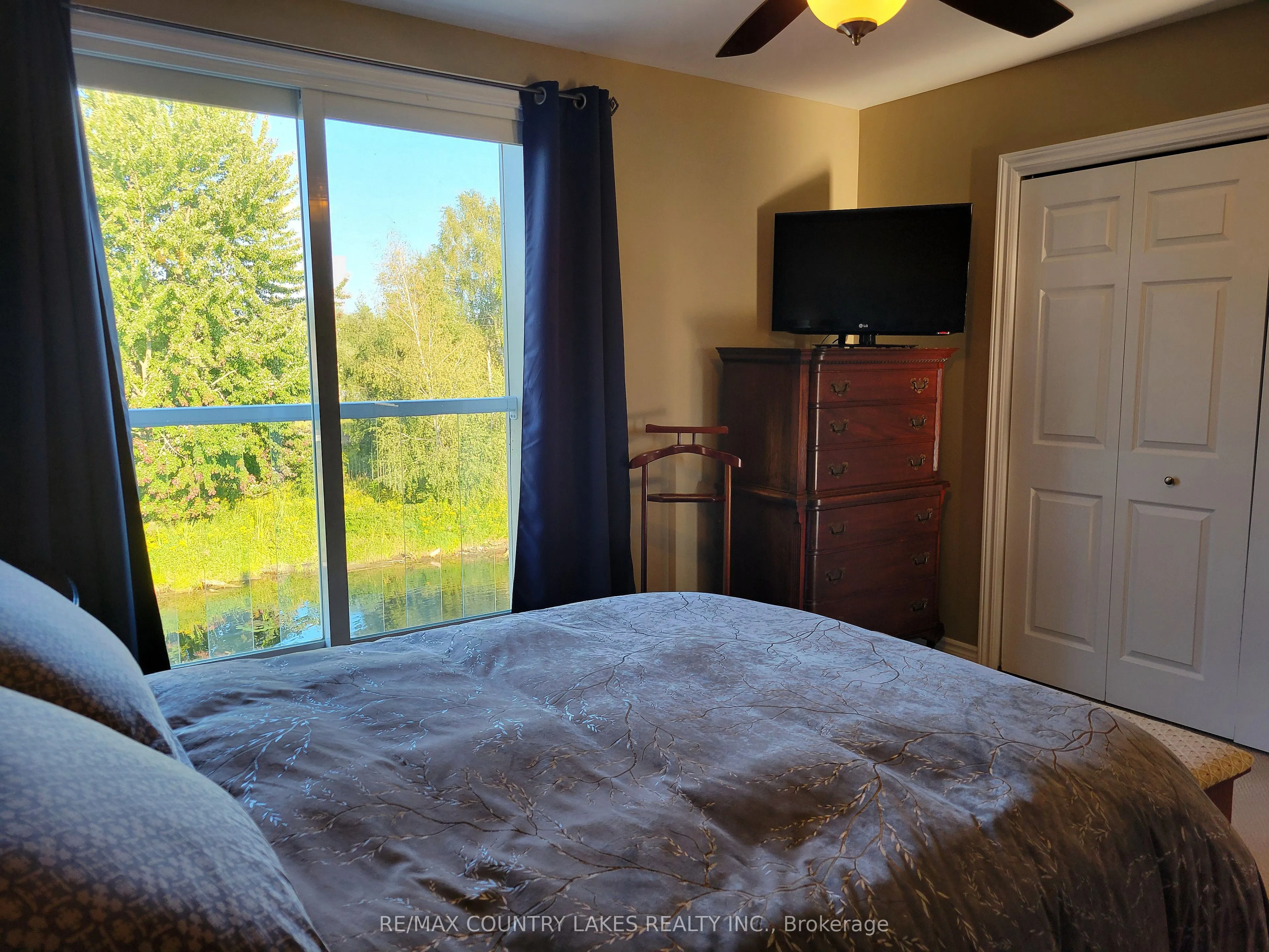 4 Paradise Boulevard, #11