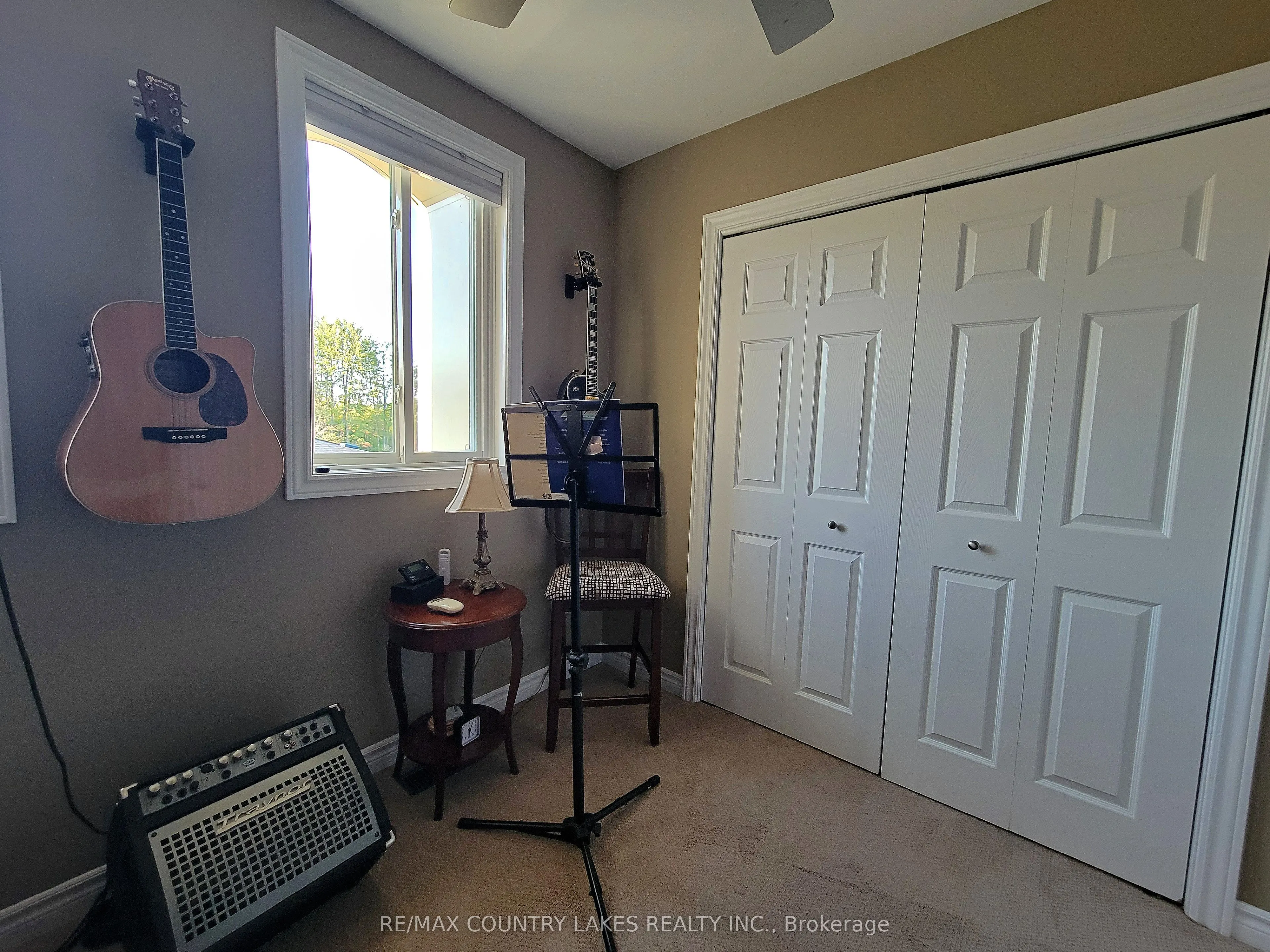 4 Paradise Boulevard, #11
