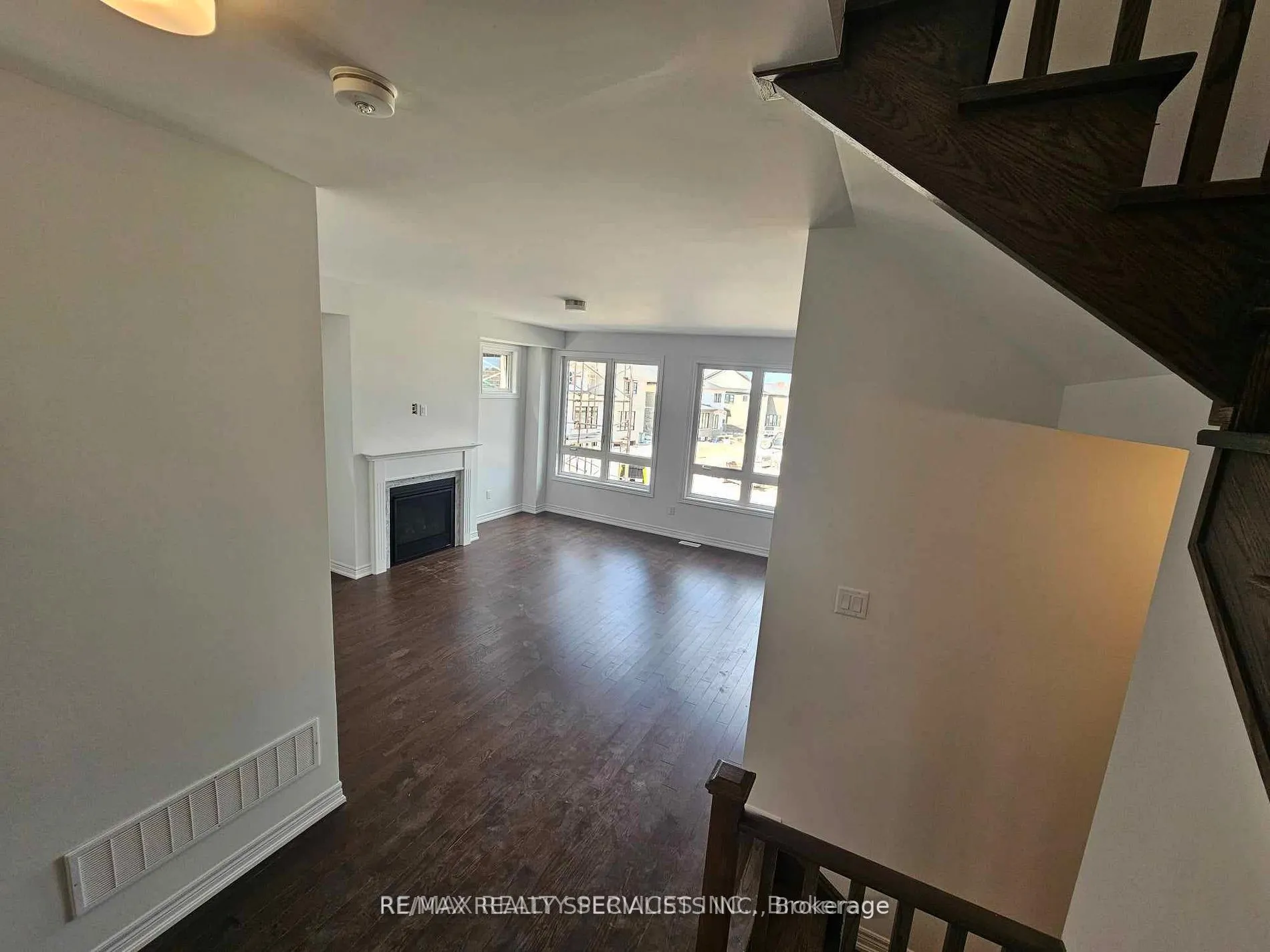 155 Fenchurch Manor