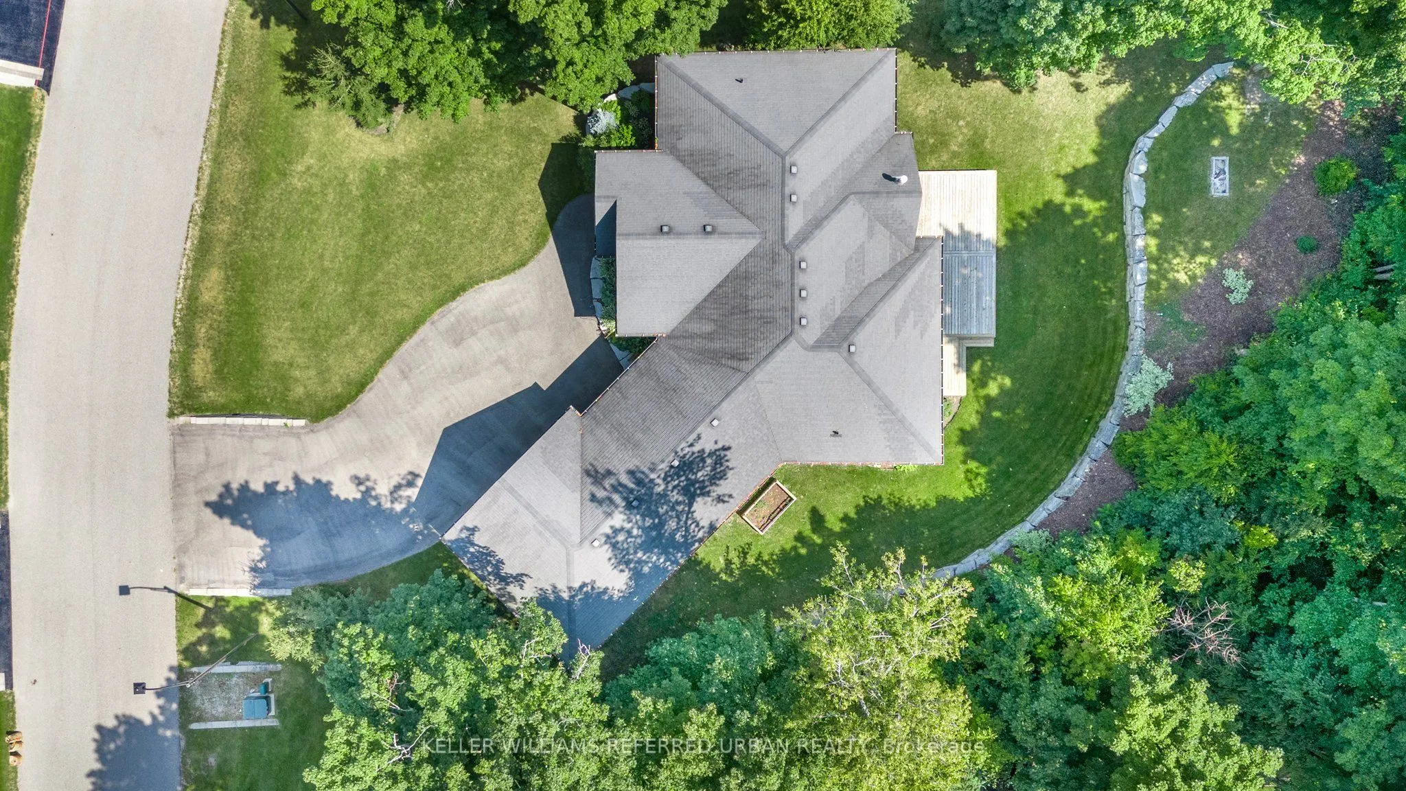 25 Heron Boulevard