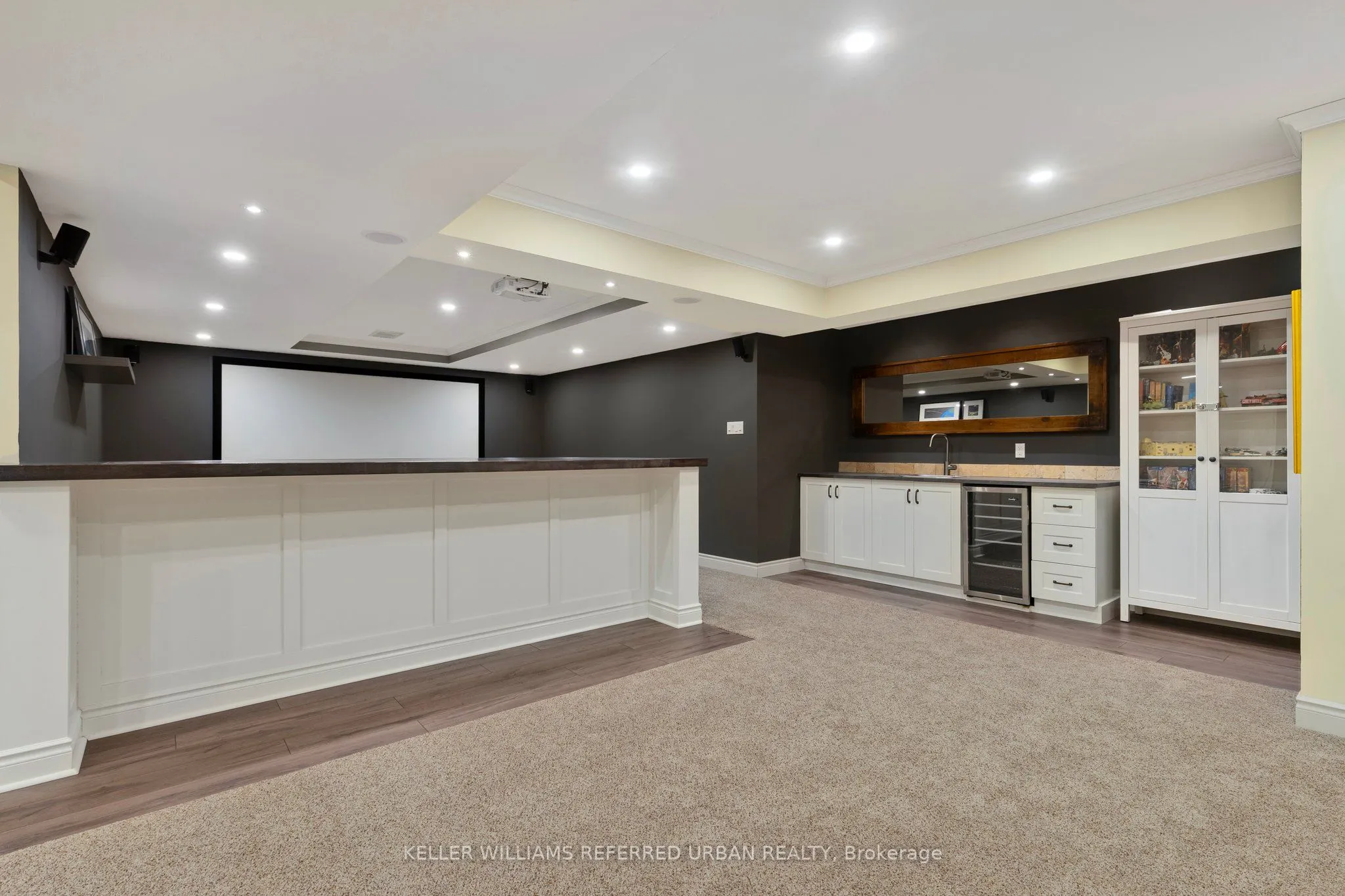 25 Heron Boulevard