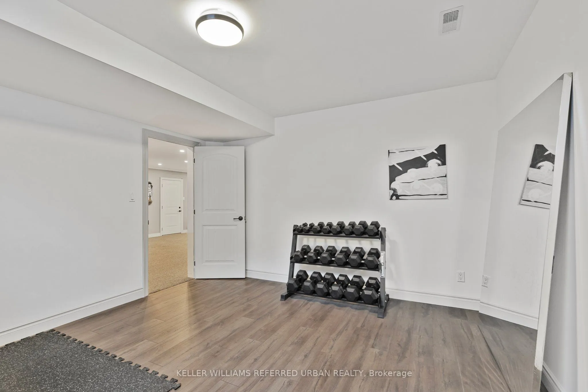 25 Heron Boulevard