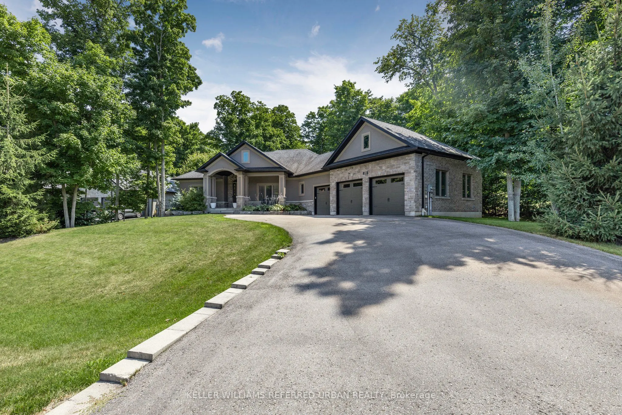 25 Heron Boulevard