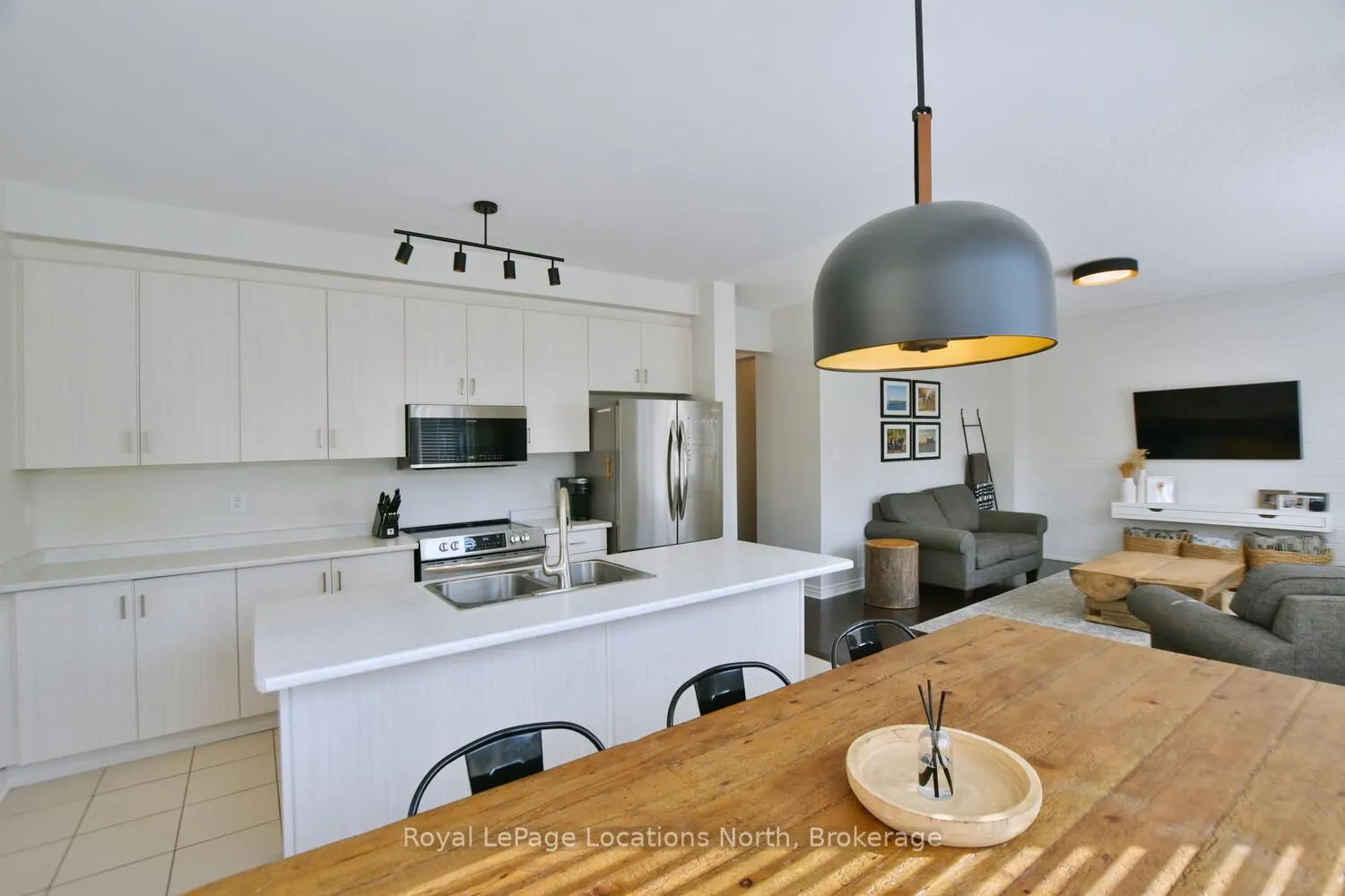 48 Mclean Avenue