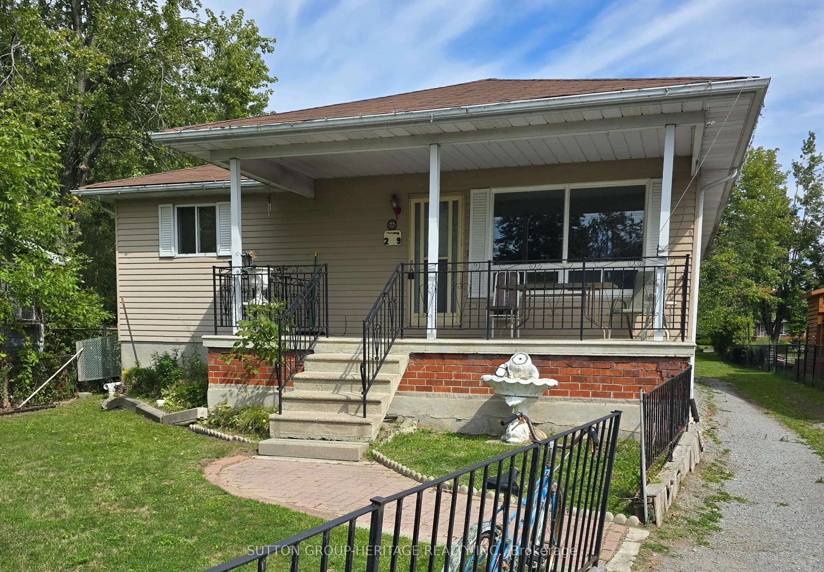 29 Lake Avenue