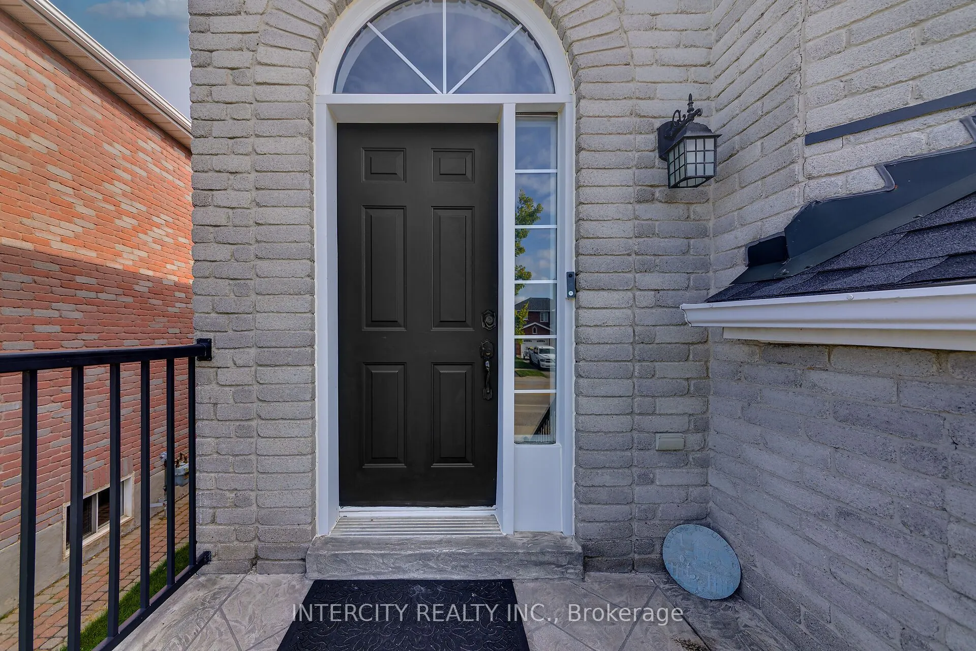 132 Dean Avenue