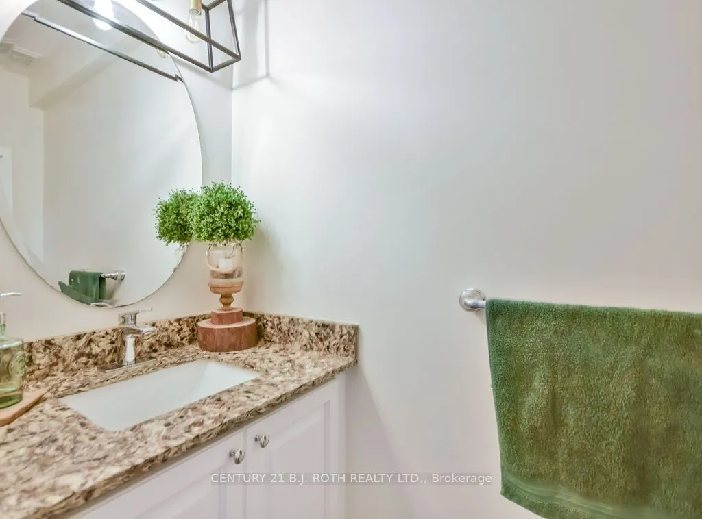 49 Ferndale Drive S, #3
