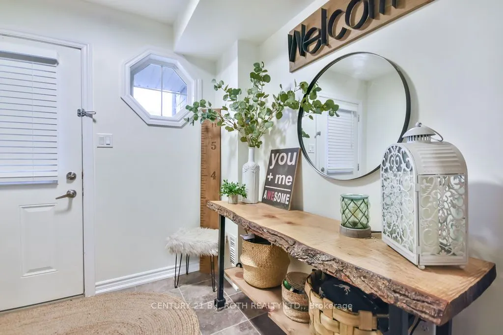 49 Ferndale Drive S, #3