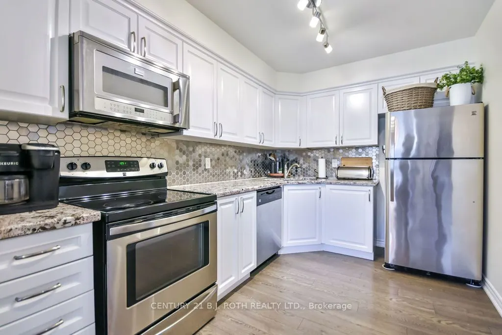 49 Ferndale Drive S, #3