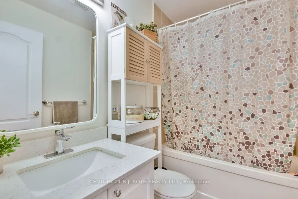 49 Ferndale Drive S, #3