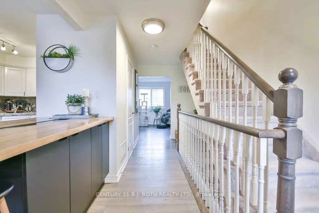 49 Ferndale Drive S, #3