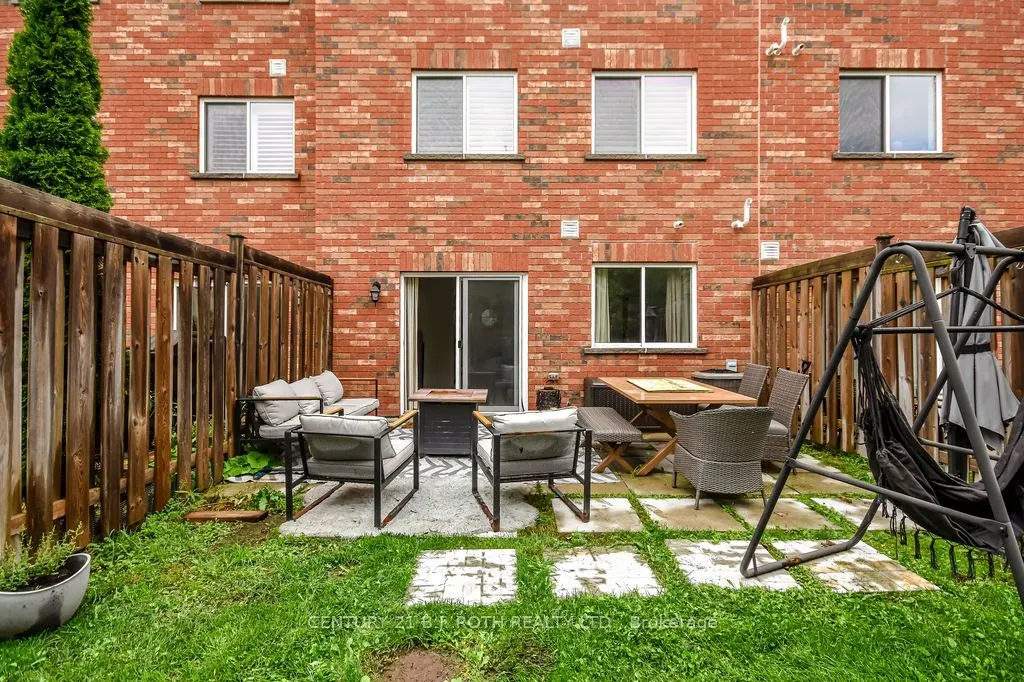 49 Ferndale Drive S, #3