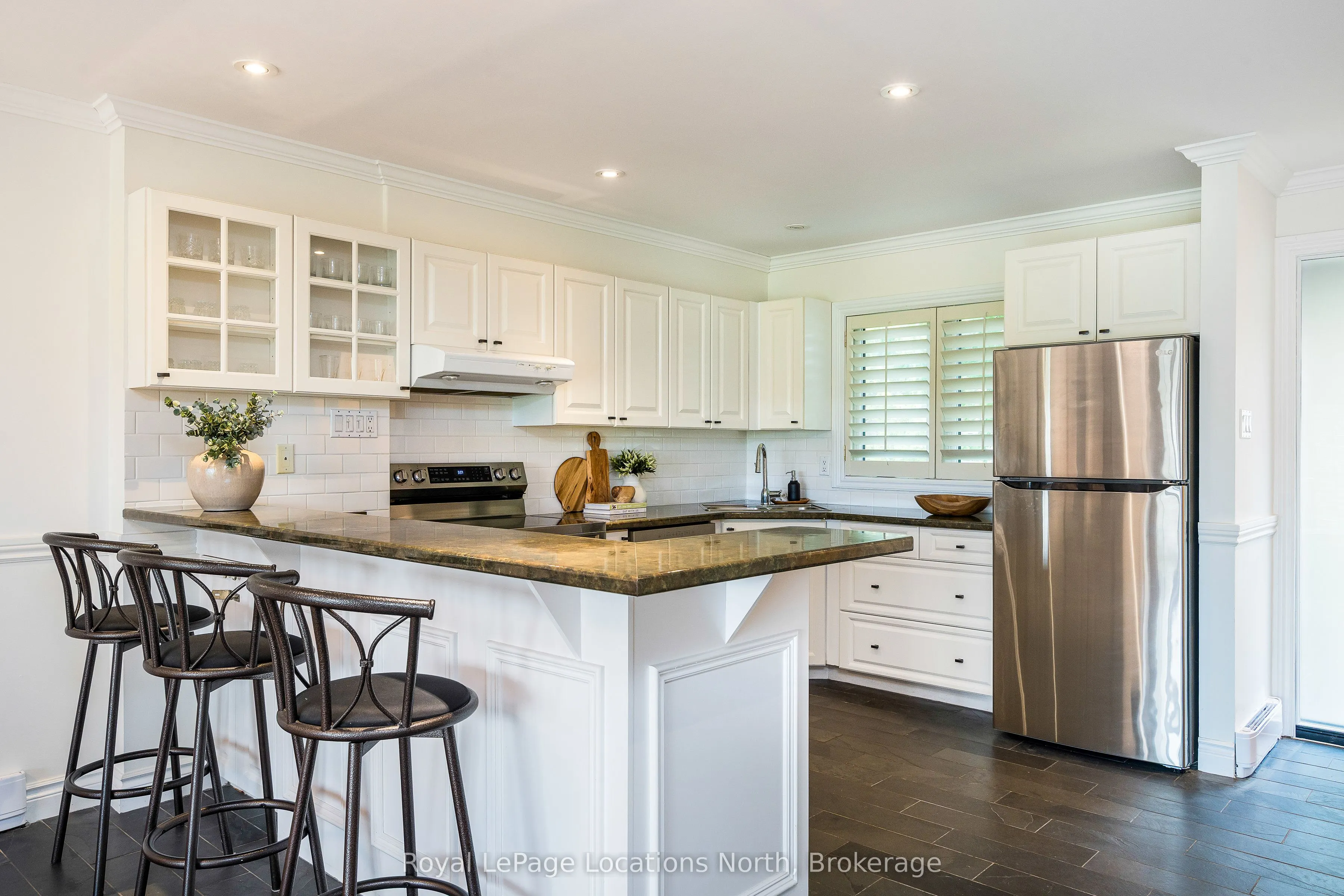 572 Oxbow Crescent, #12