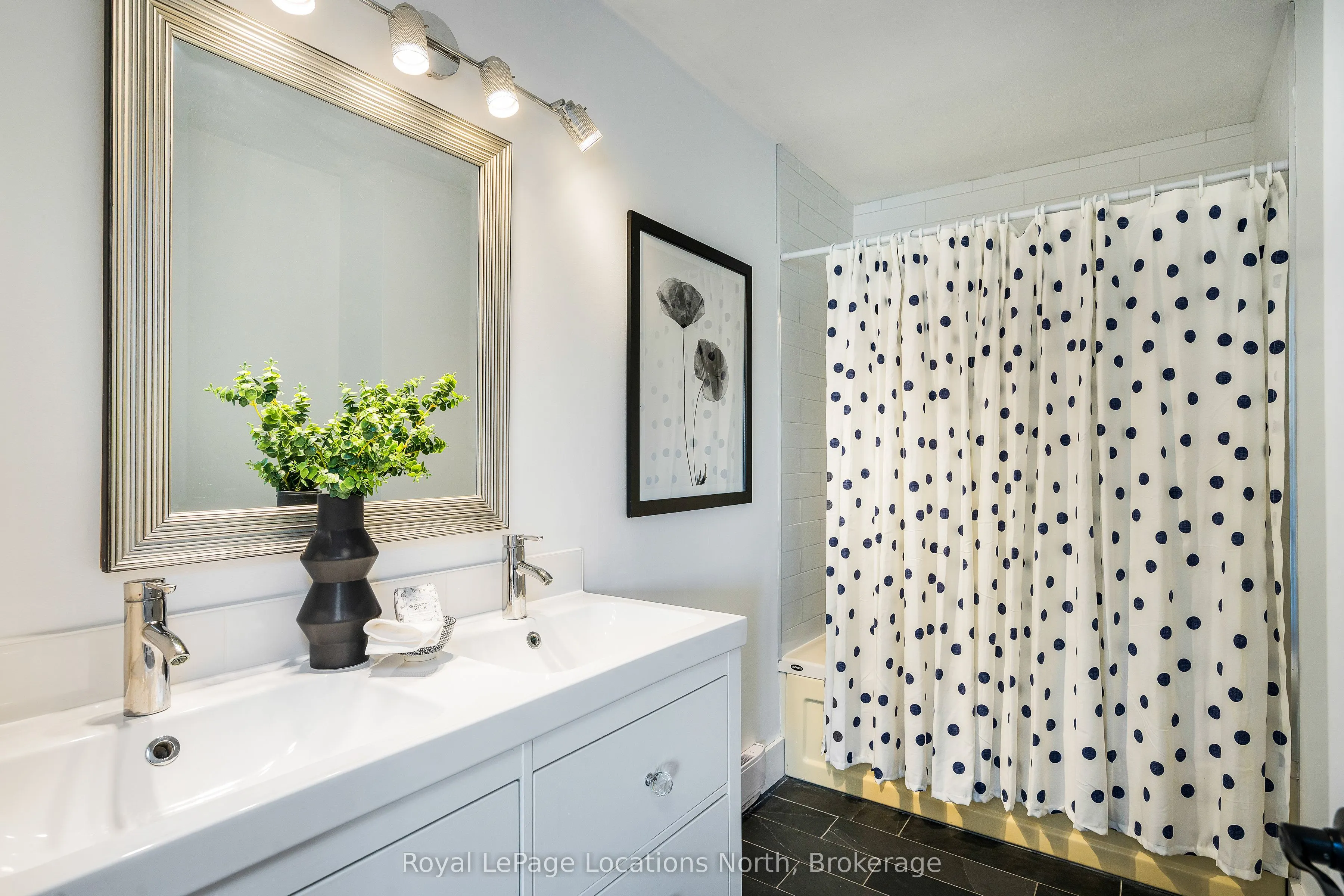 572 Oxbow Crescent, #12